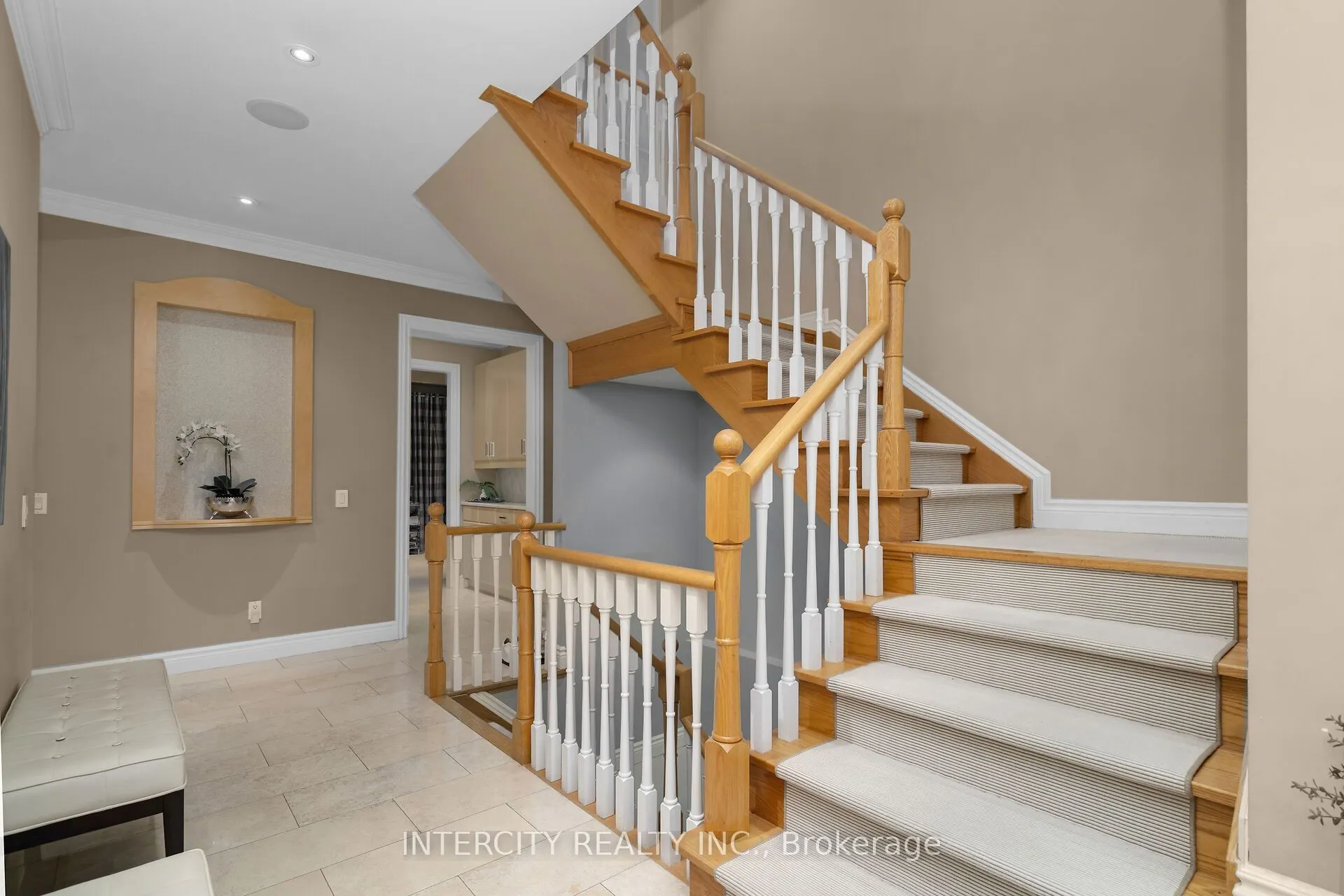 59 Kimber Crescent