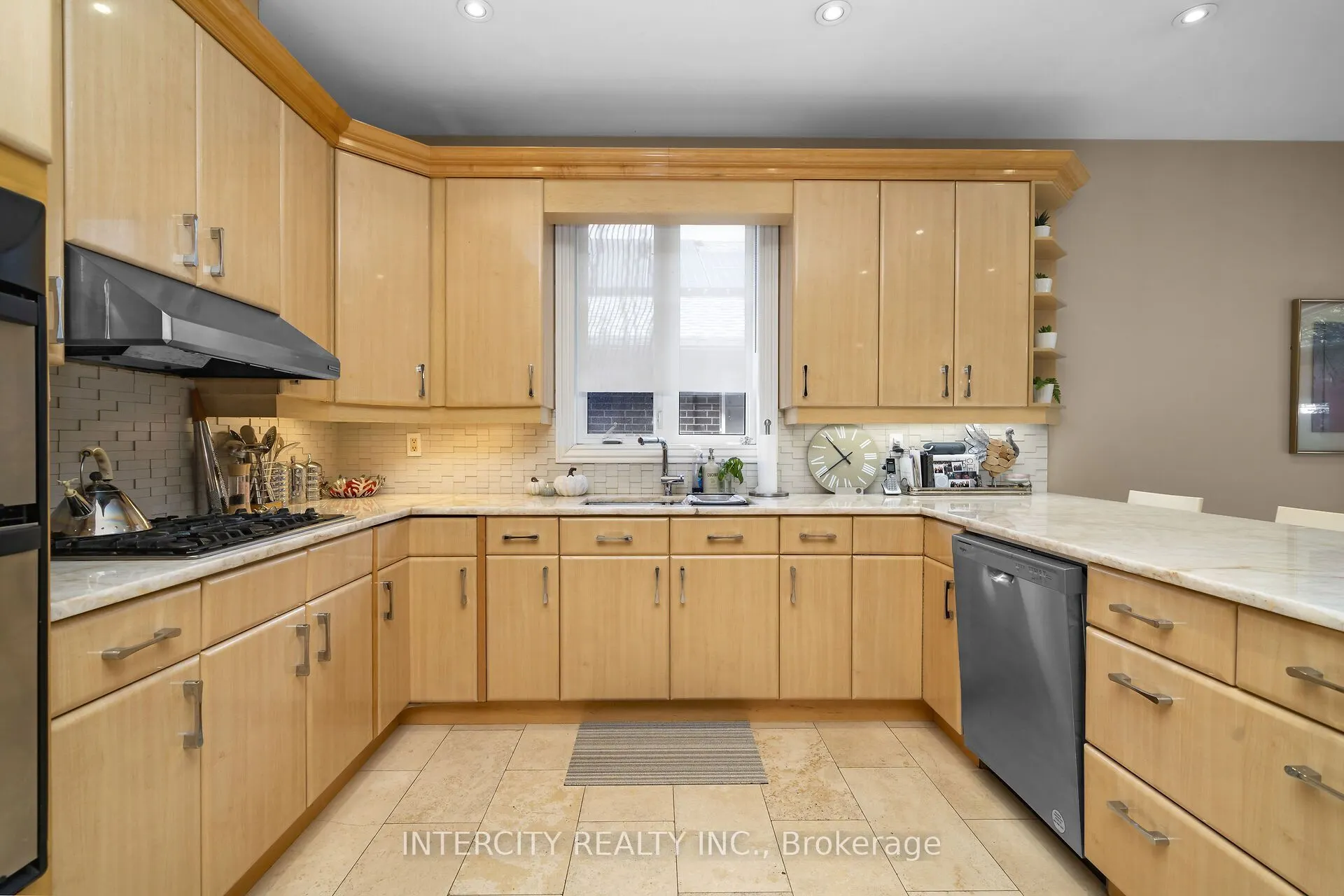 59 Kimber Crescent