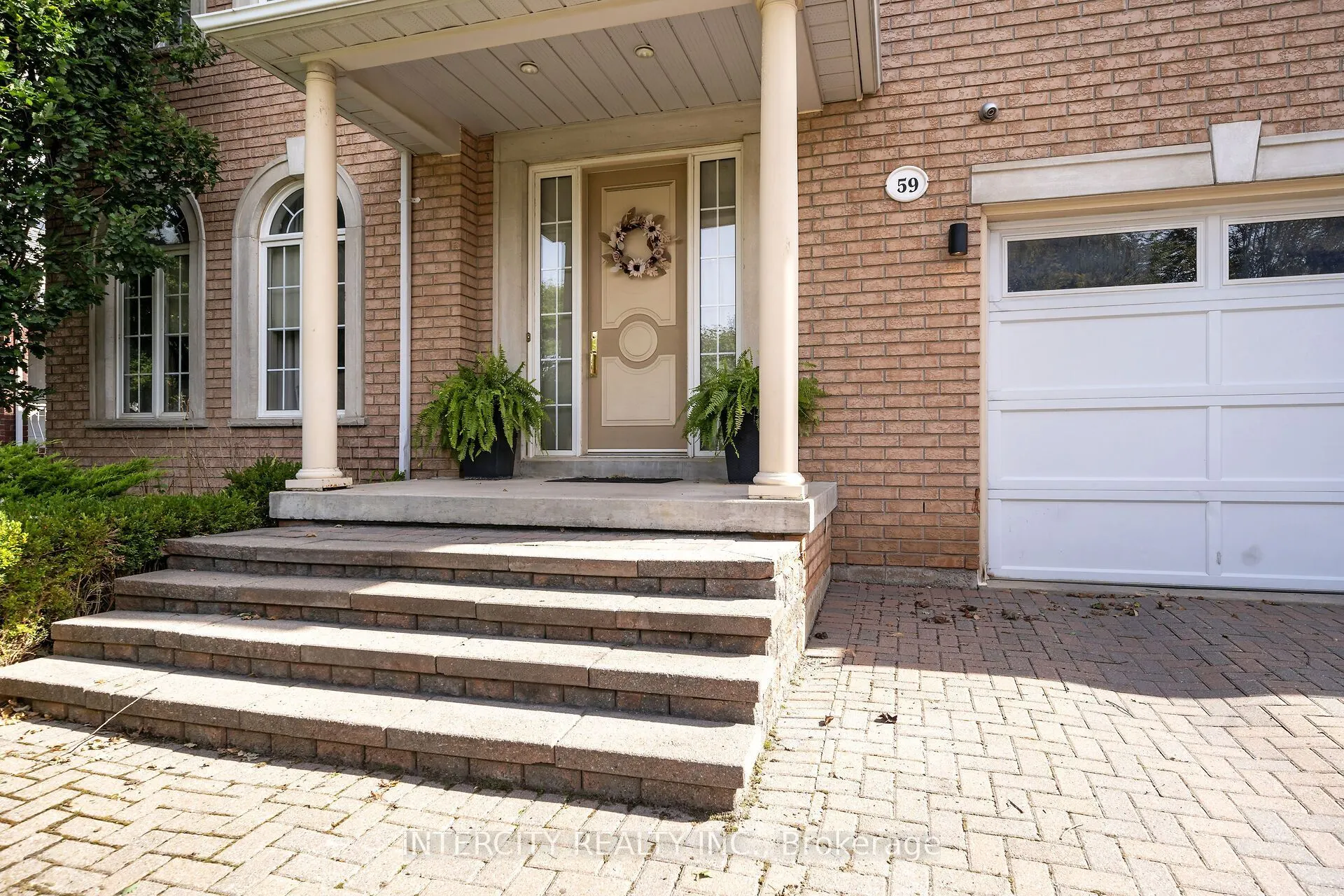 59 Kimber Crescent