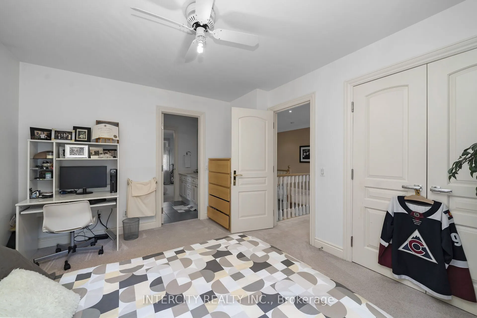 59 Kimber Crescent