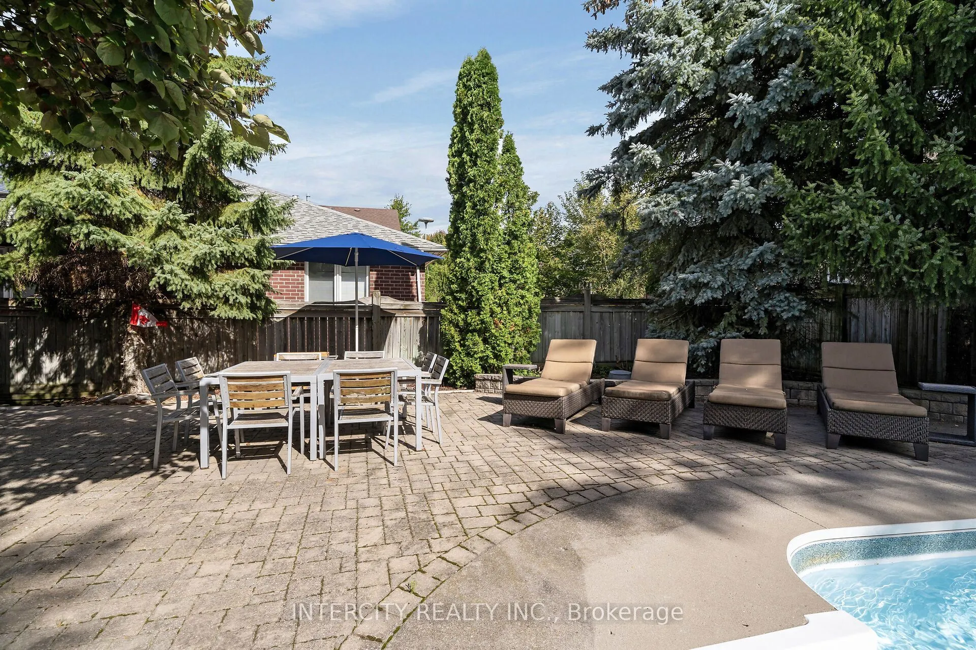 59 Kimber Crescent