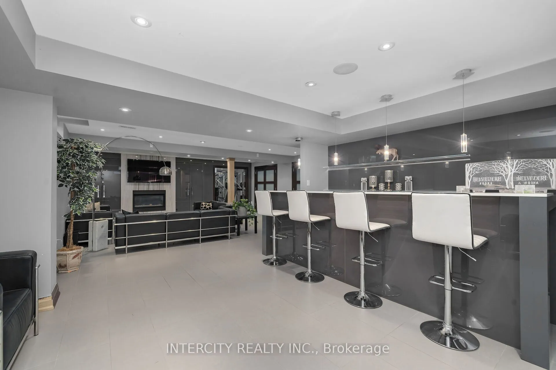 59 Kimber Crescent
