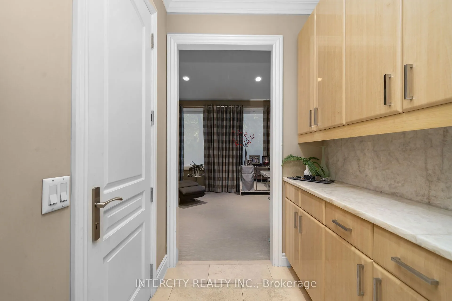 59 Kimber Crescent