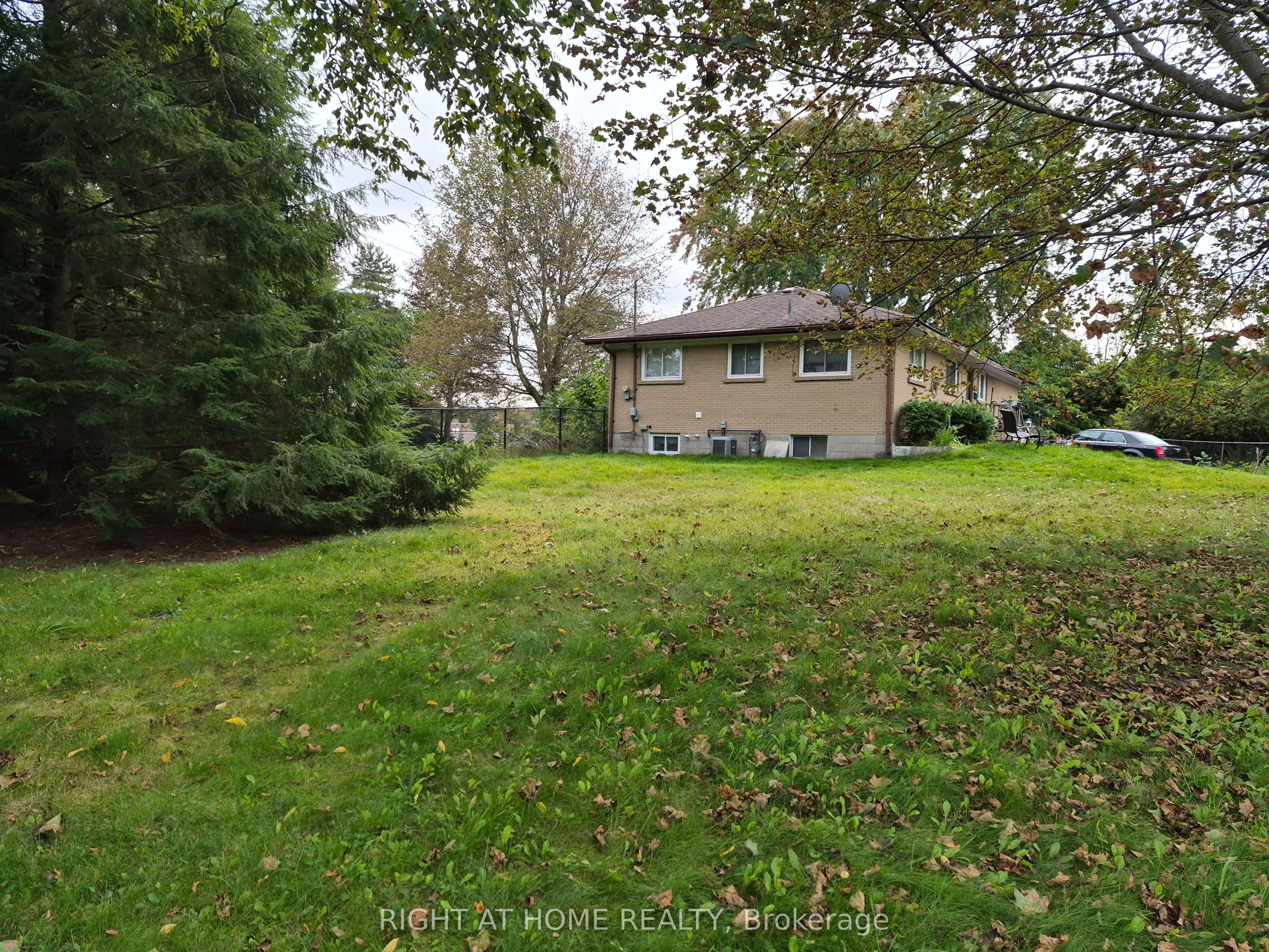 125 Riverglen Drive