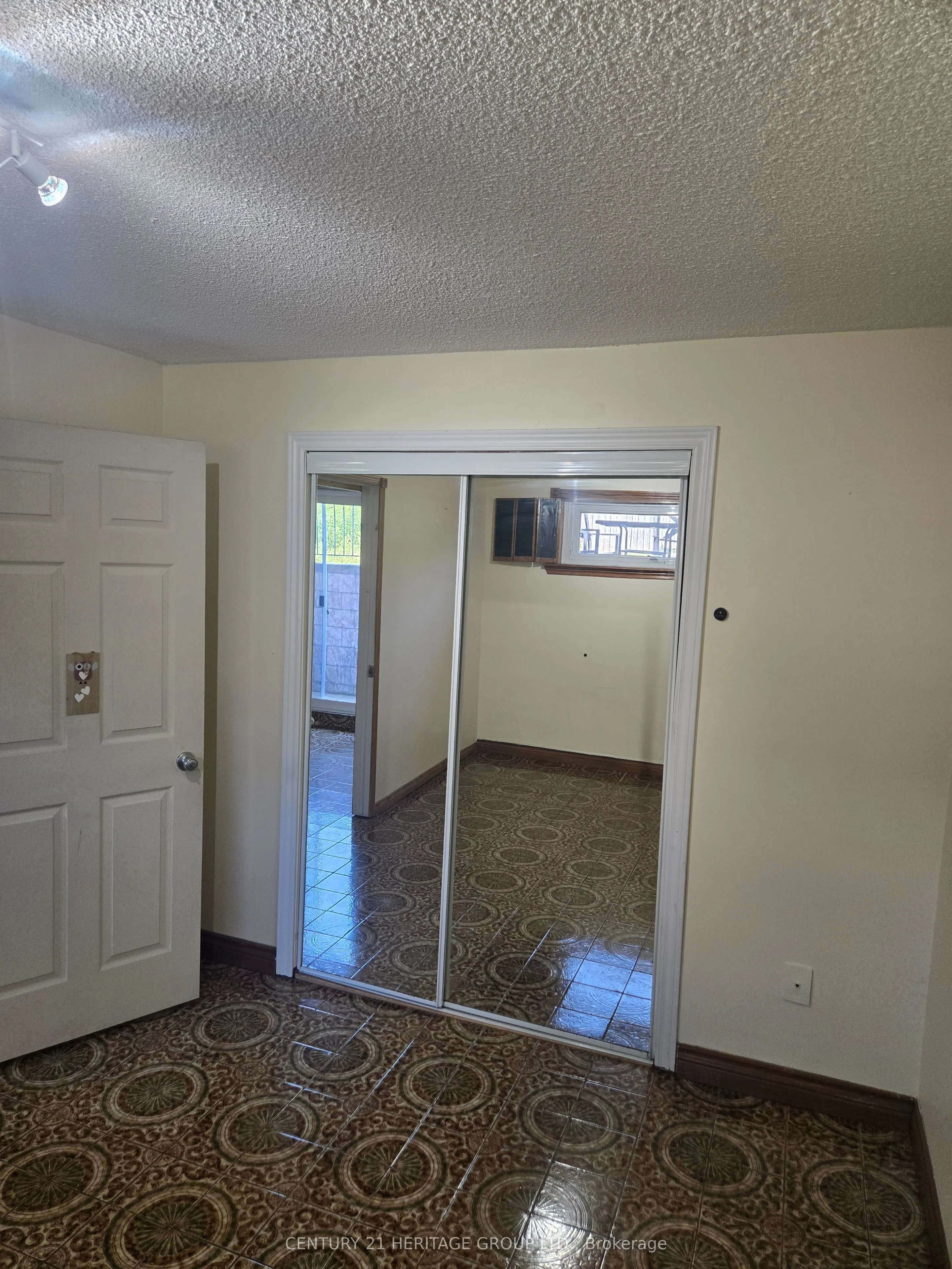 60 Albany Drive #Bsmt