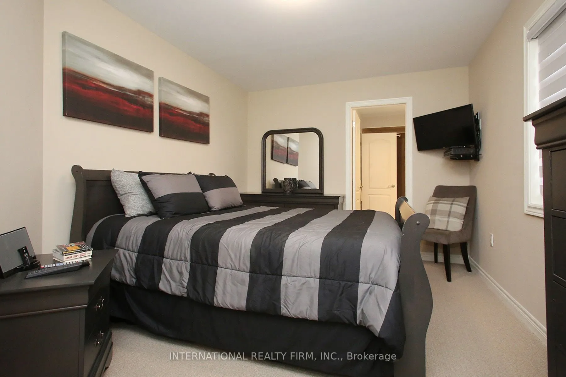 50 Prosser Crescent