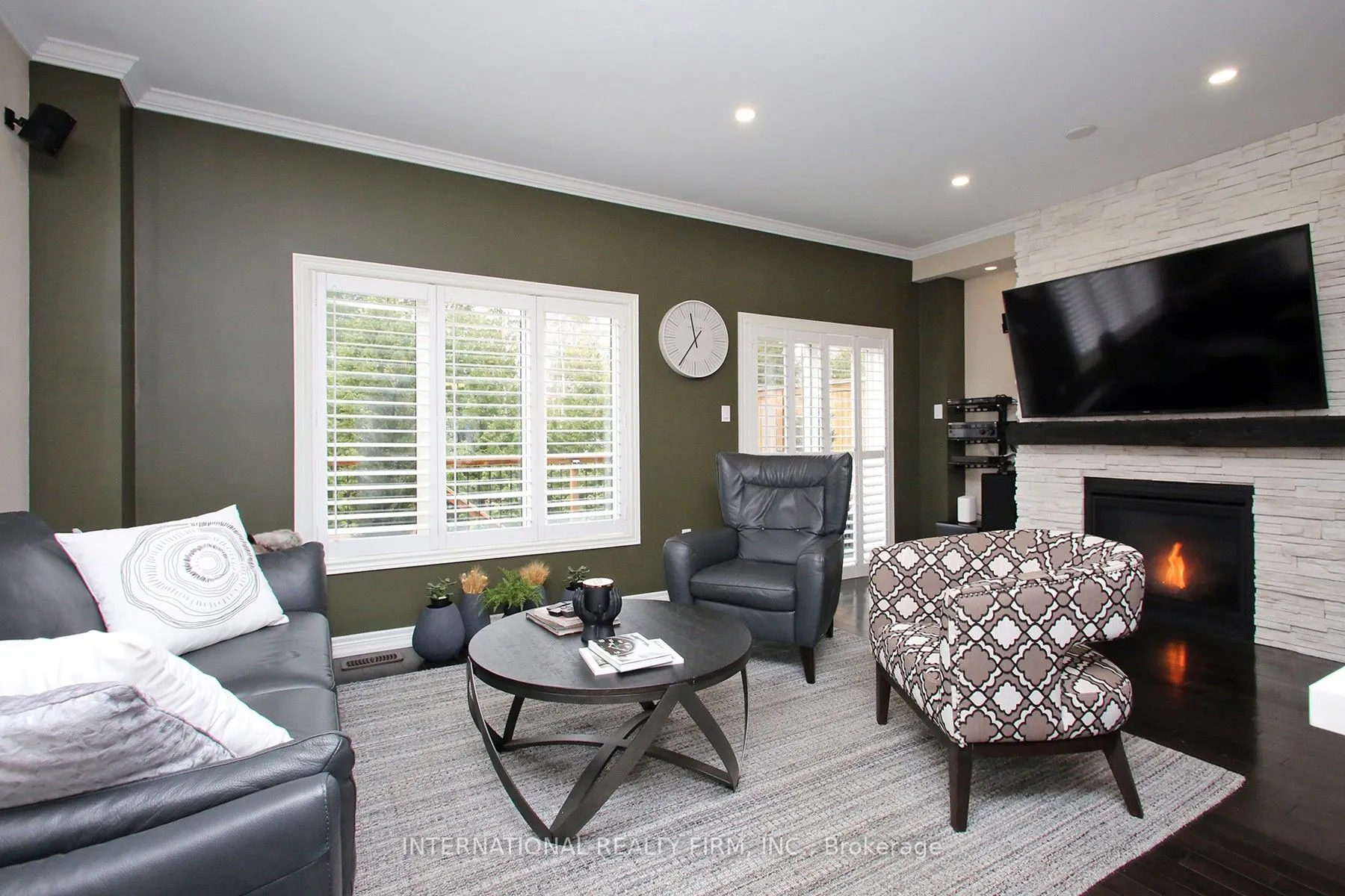 50 Prosser Crescent