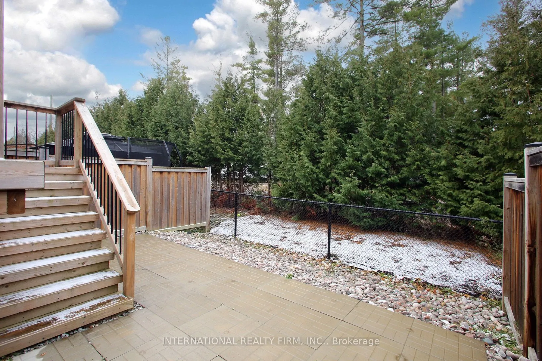 50 Prosser Crescent