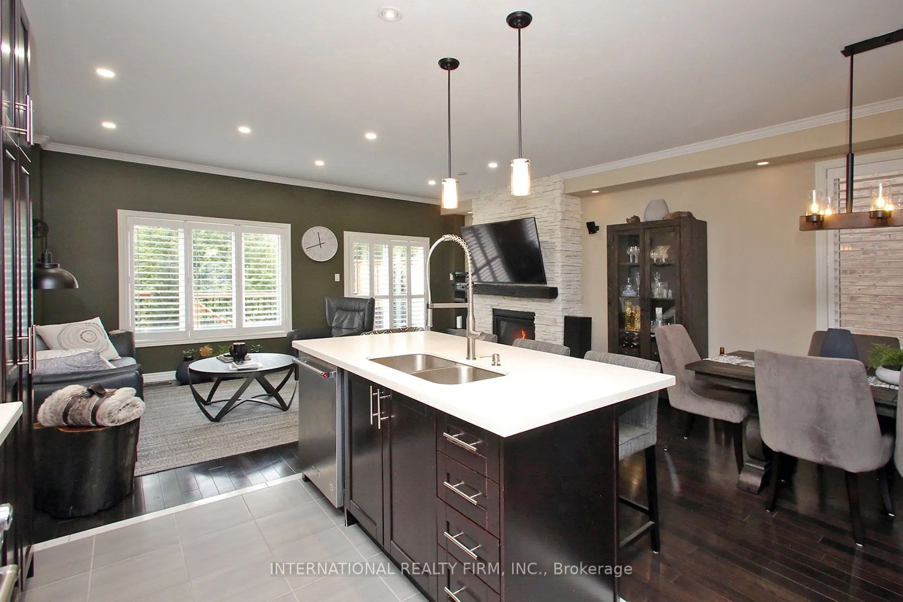 50 Prosser Crescent