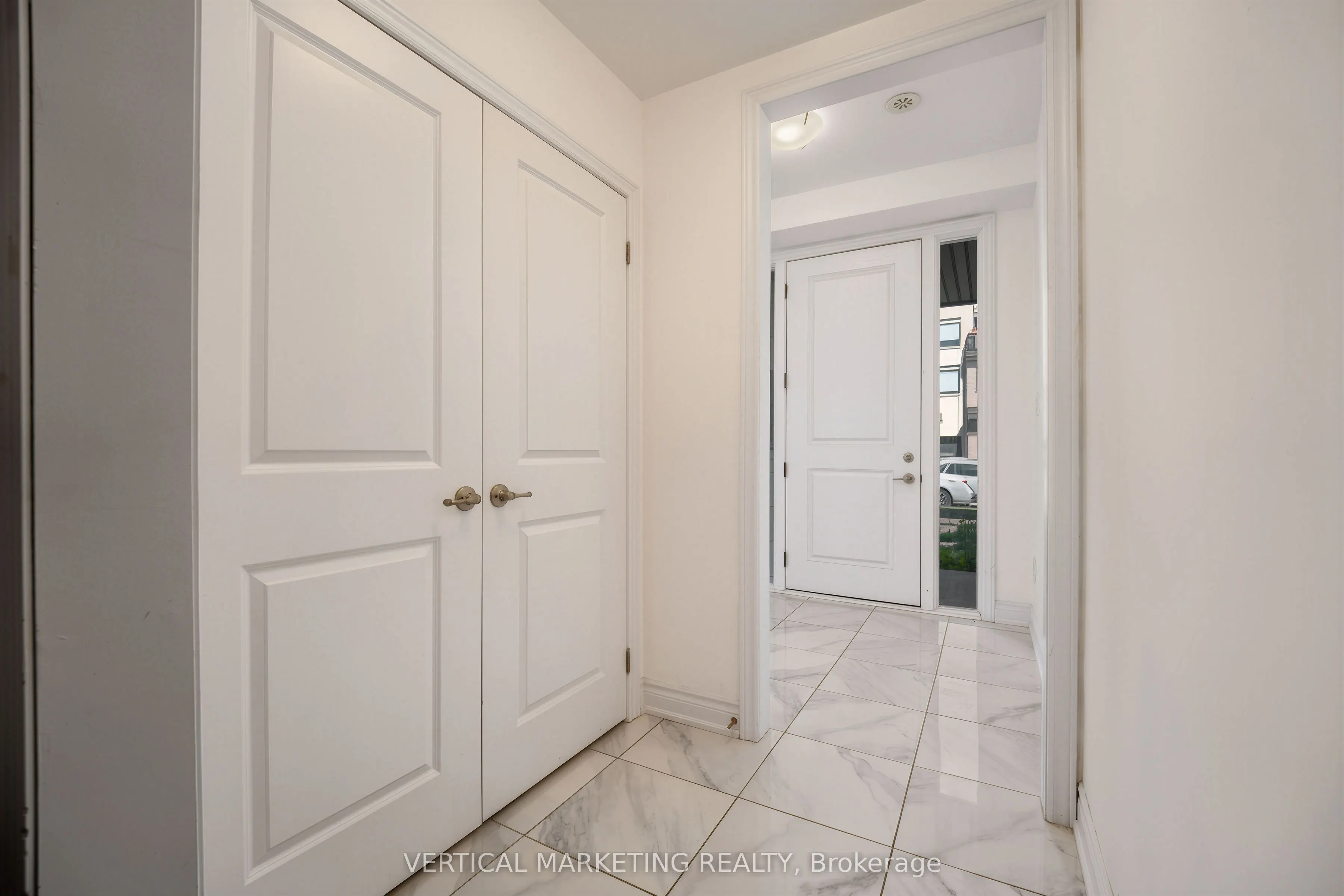 587 Marc Santi Boulevard