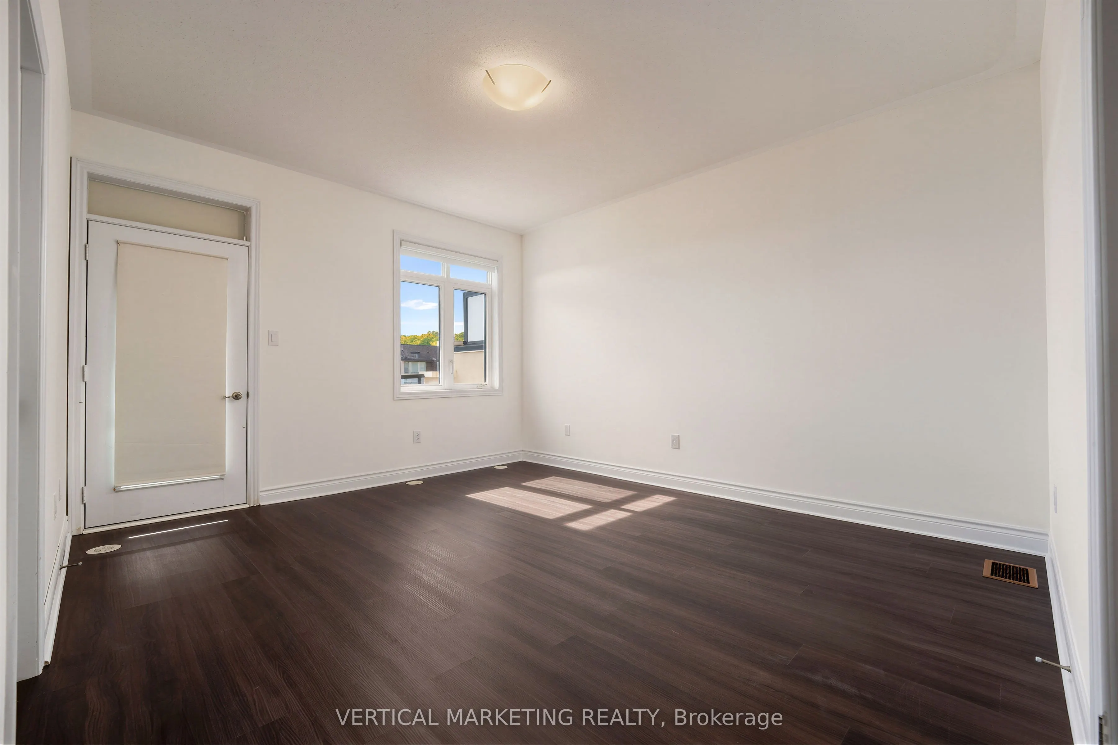 587 Marc Santi Boulevard