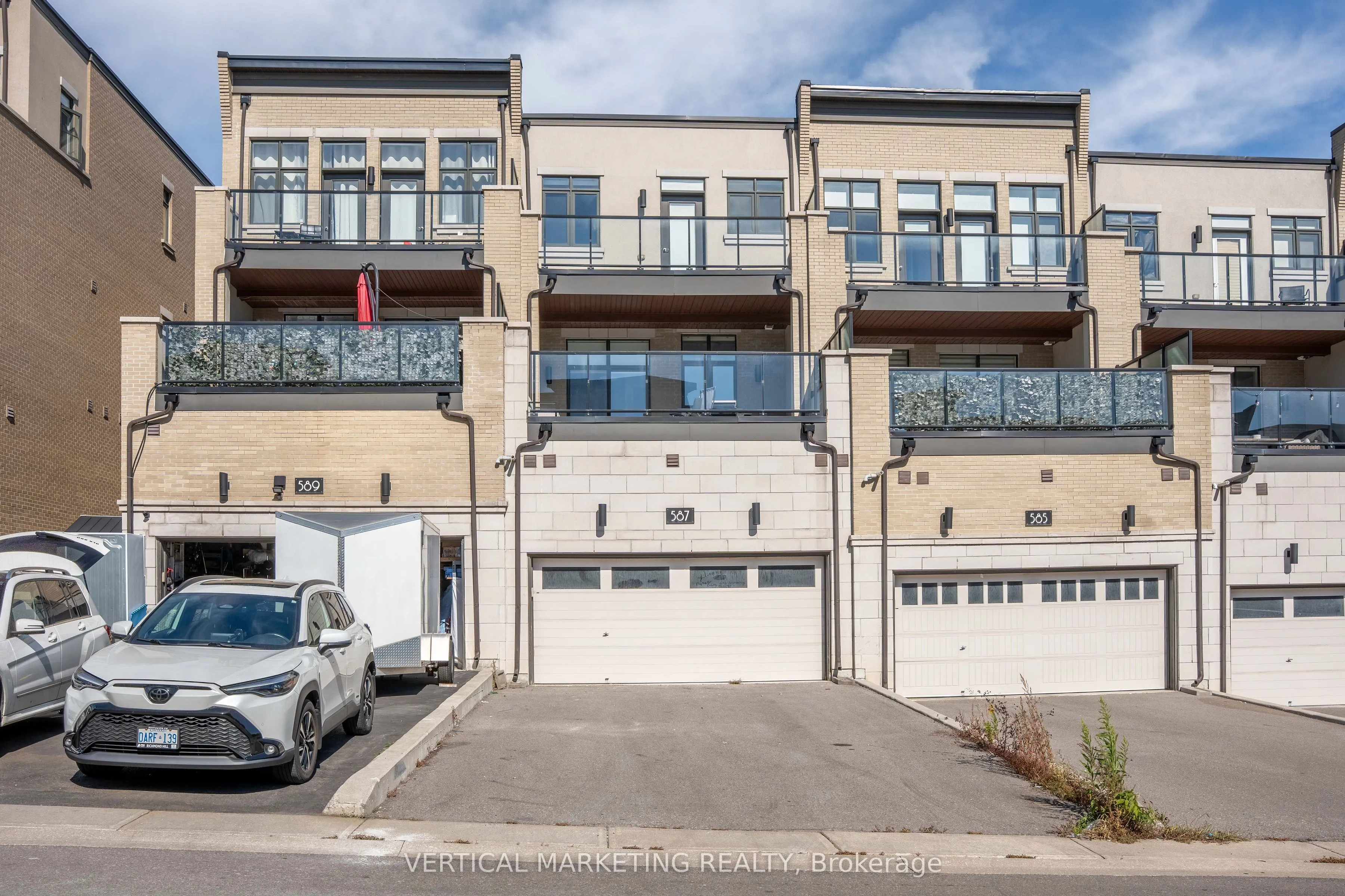 587 Marc Santi Boulevard