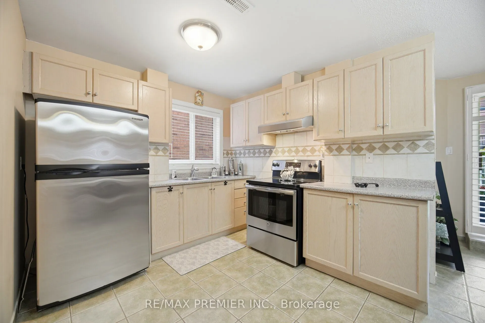137 Blackthorn Drive