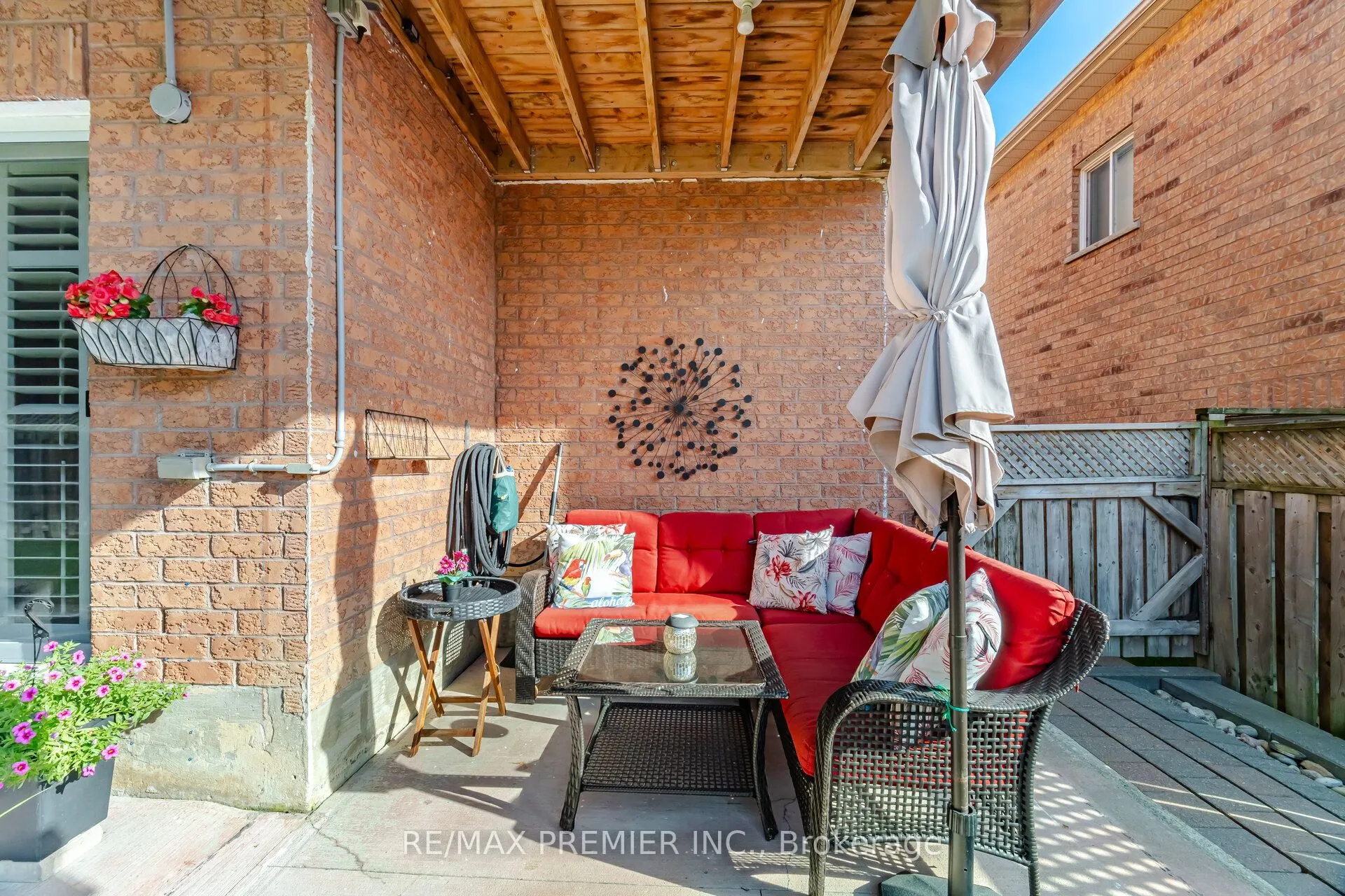 137 Blackthorn Drive