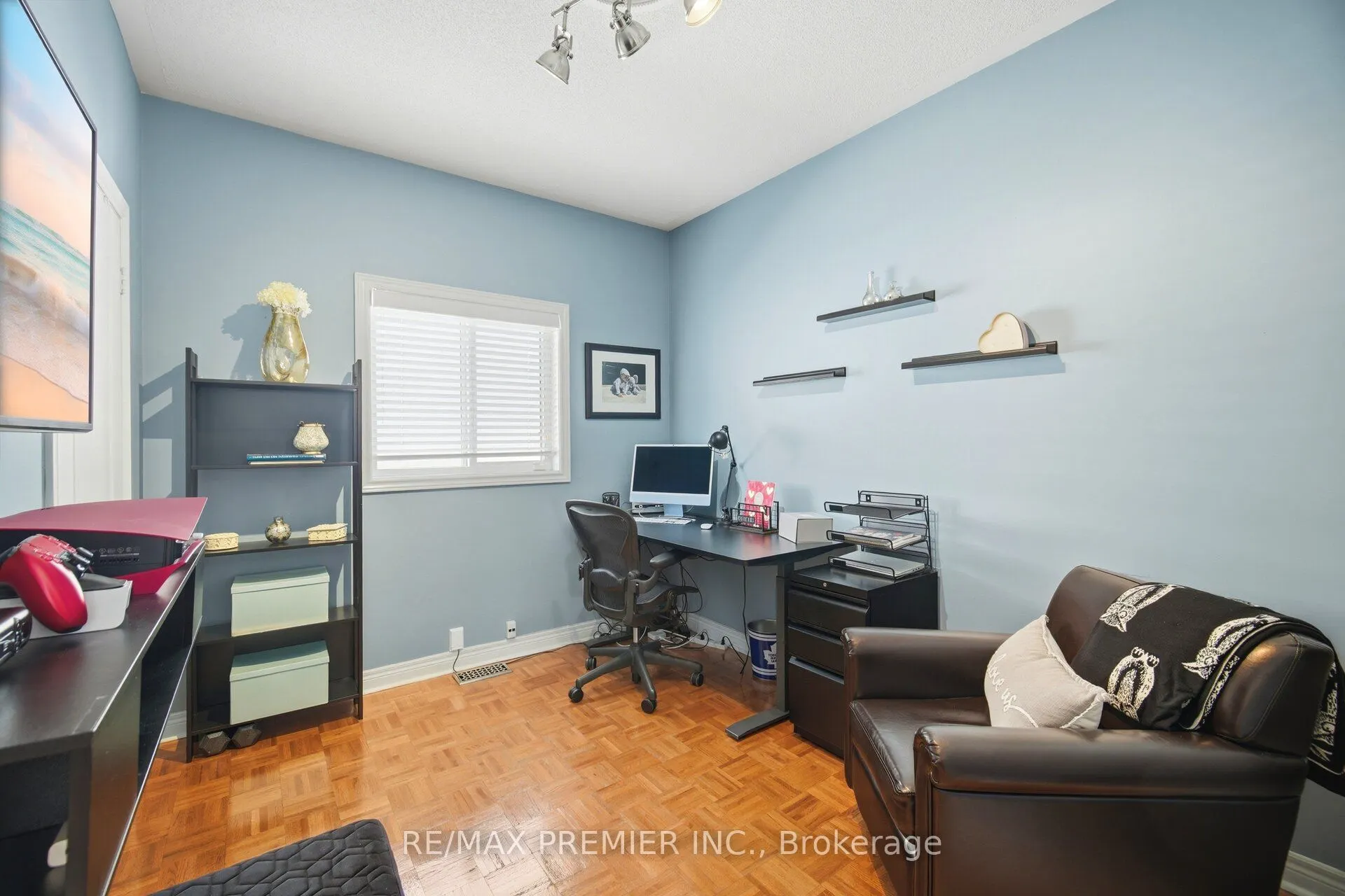 137 Blackthorn Drive