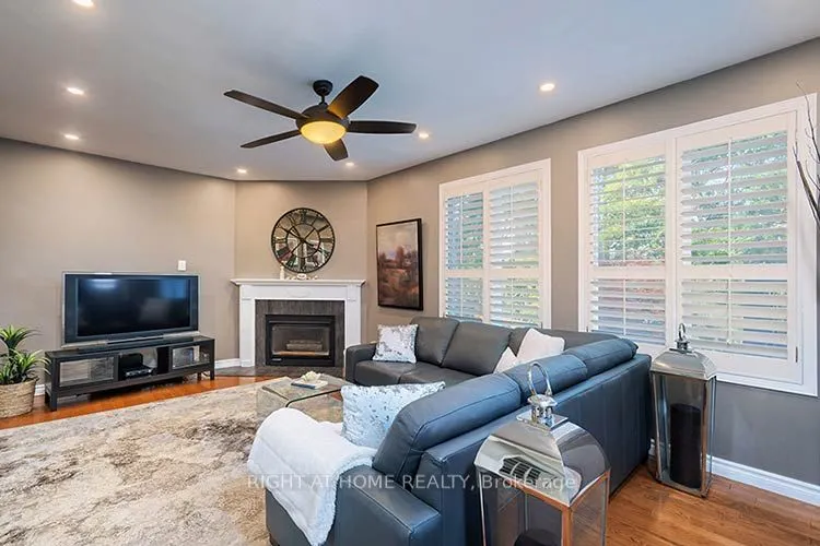 143 Carlyle Crescent