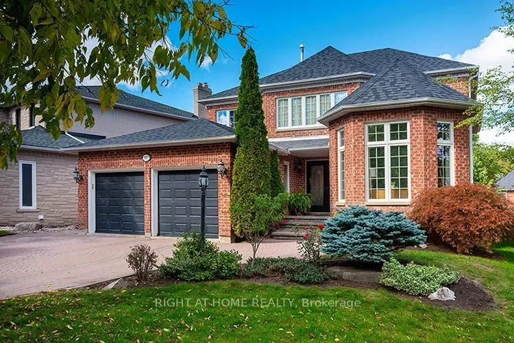 143 Carlyle Crescent
