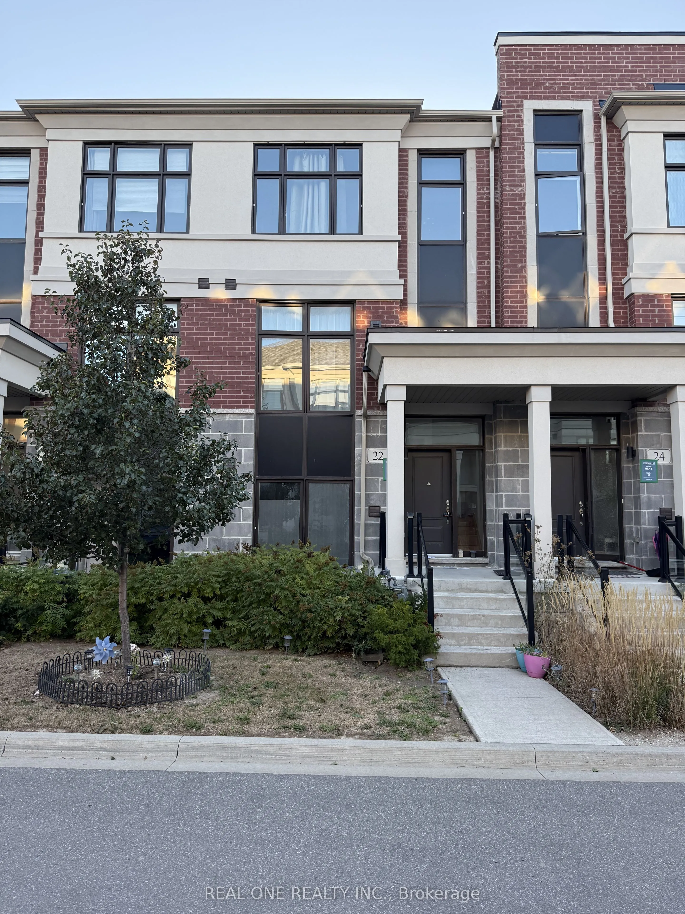 22 Andalusia Lane