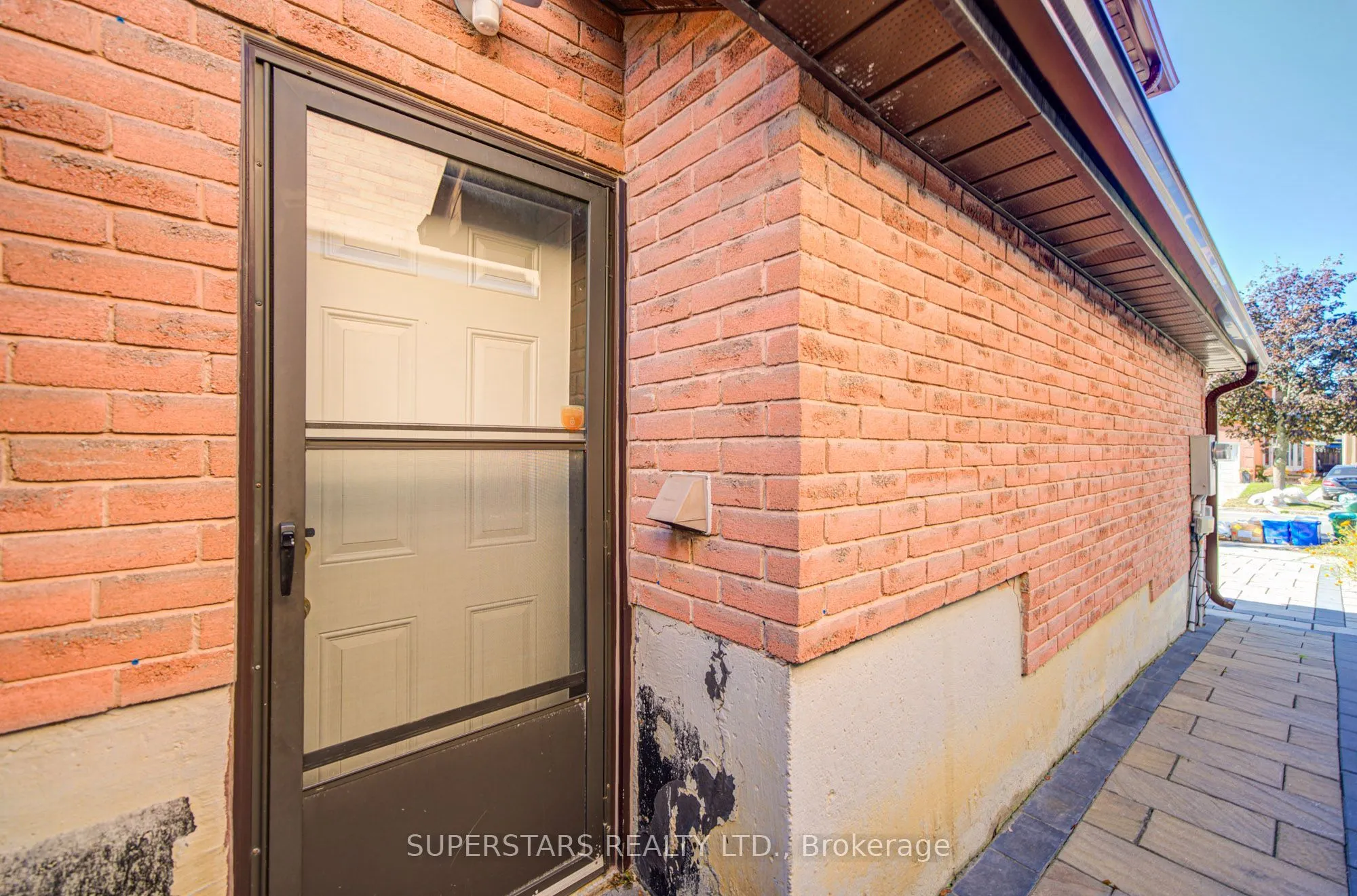 75 Marydale Avenue