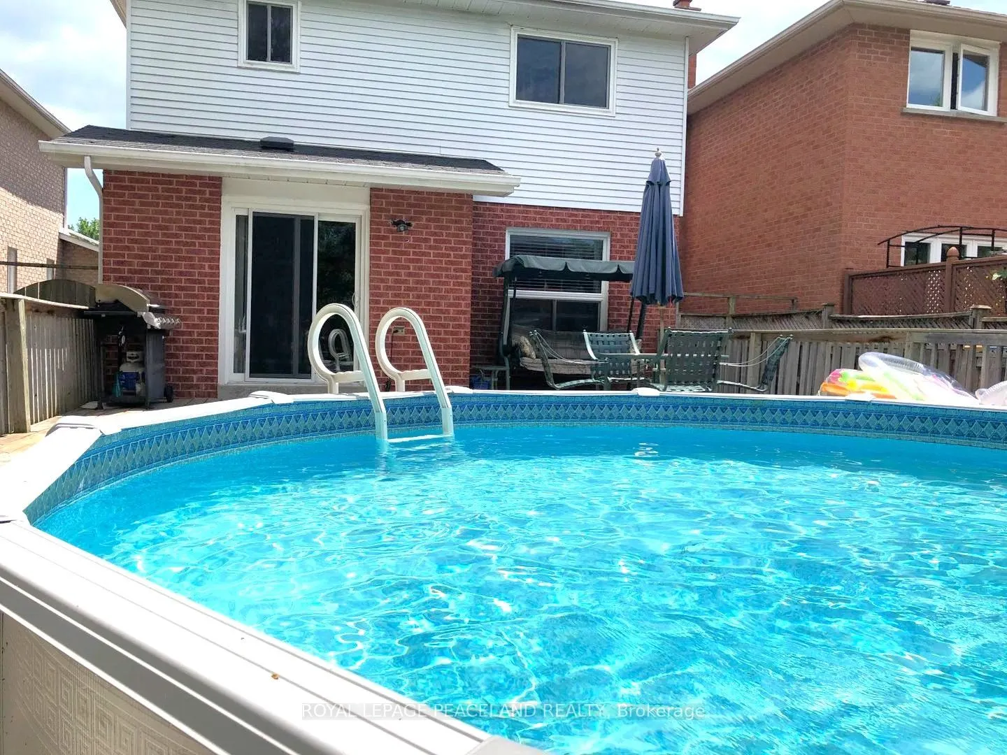 375 Pickering Crescent