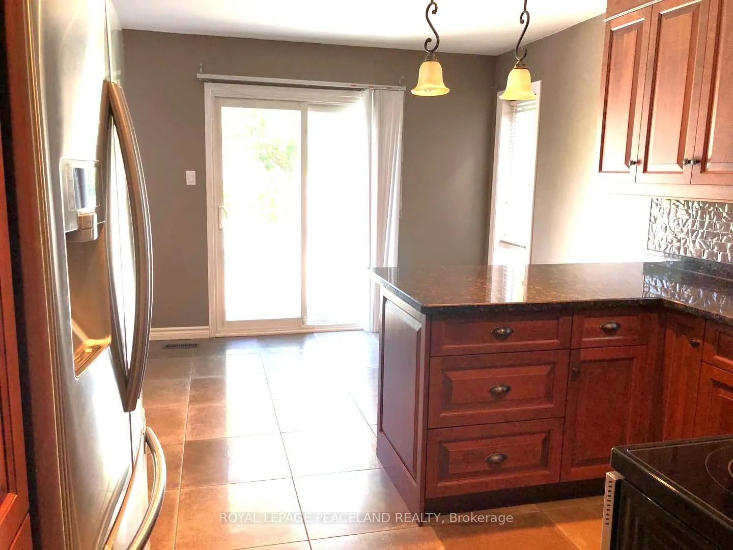 375 Pickering Crescent