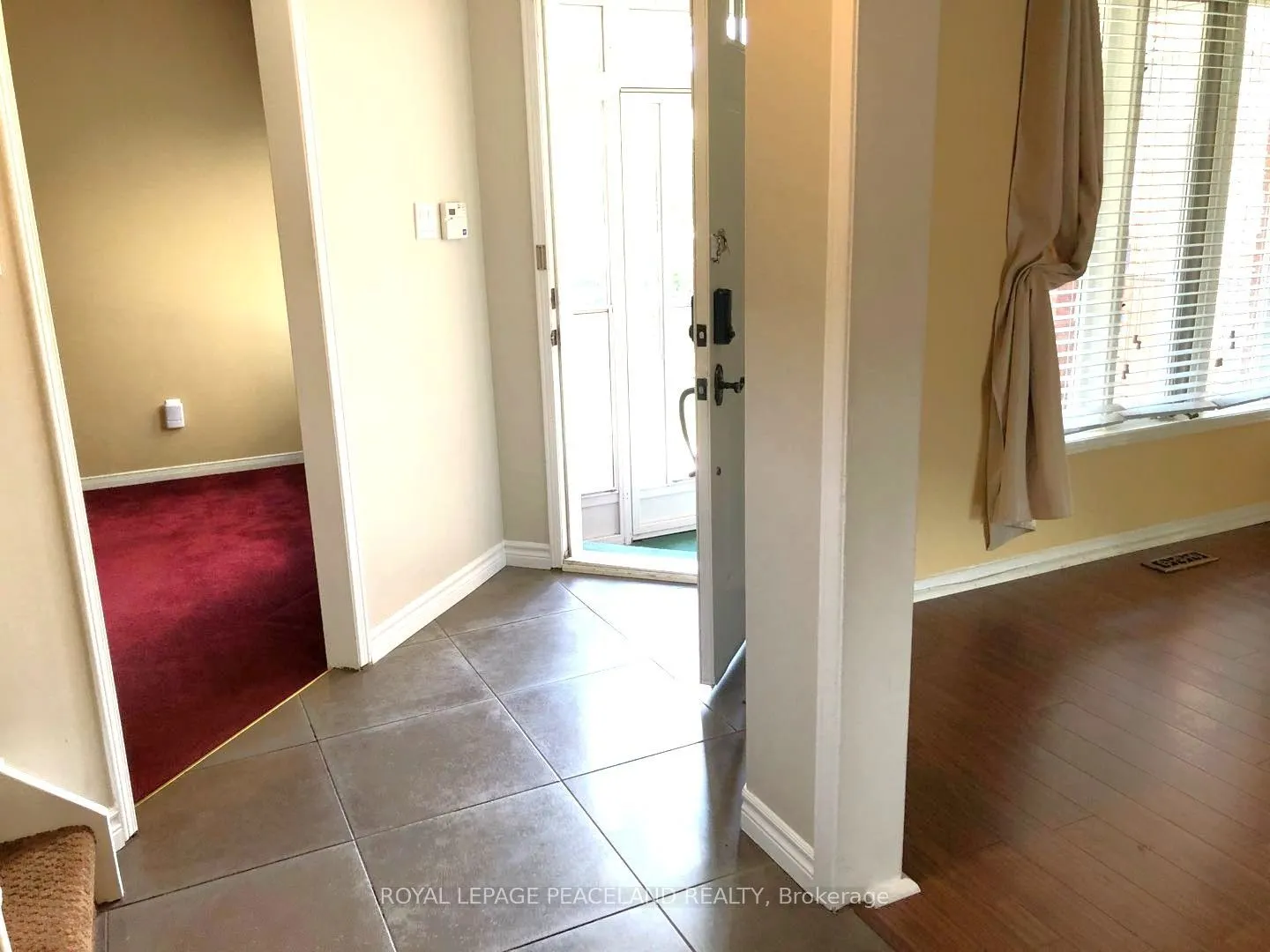 375 Pickering Crescent