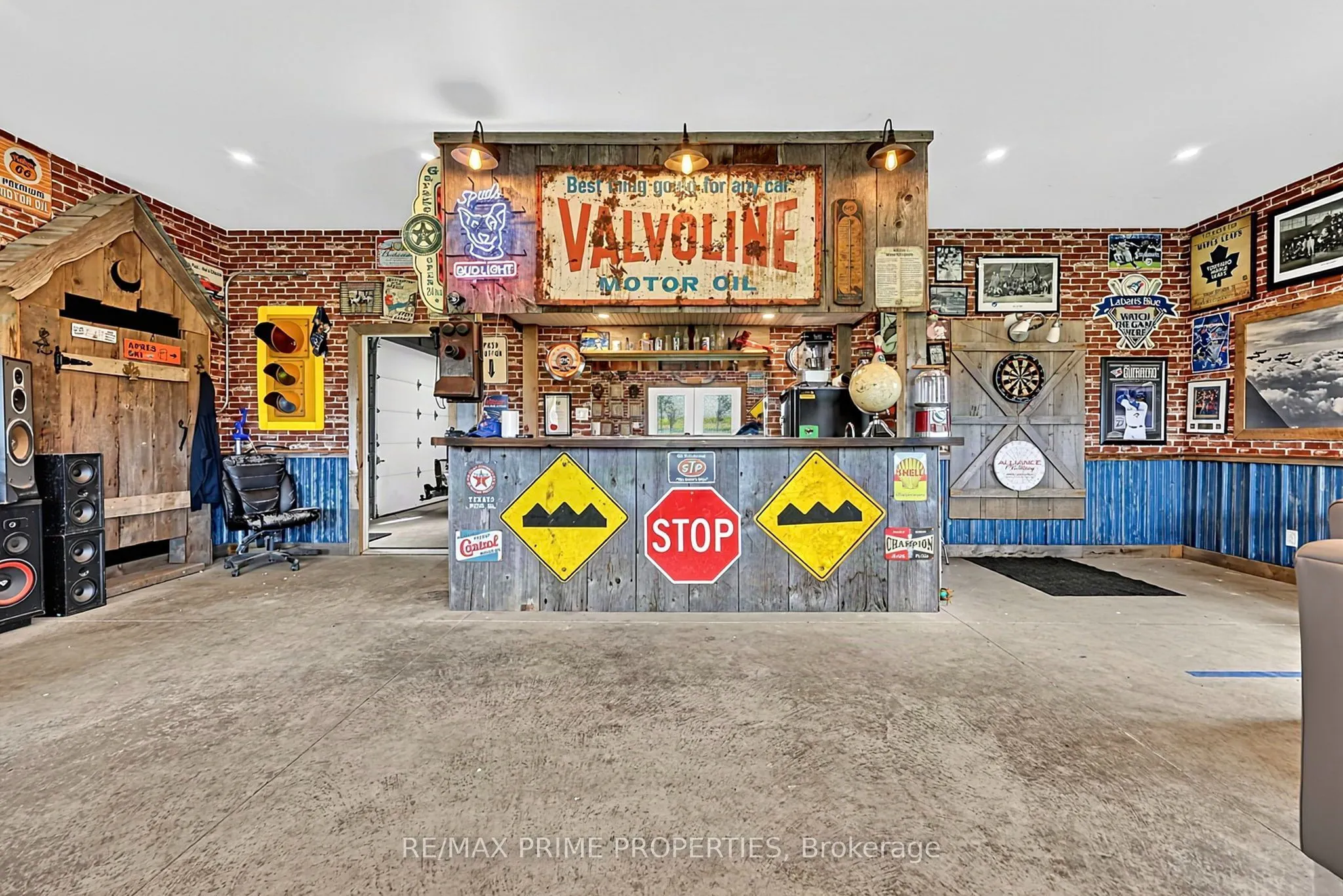 426 Zephyr Road