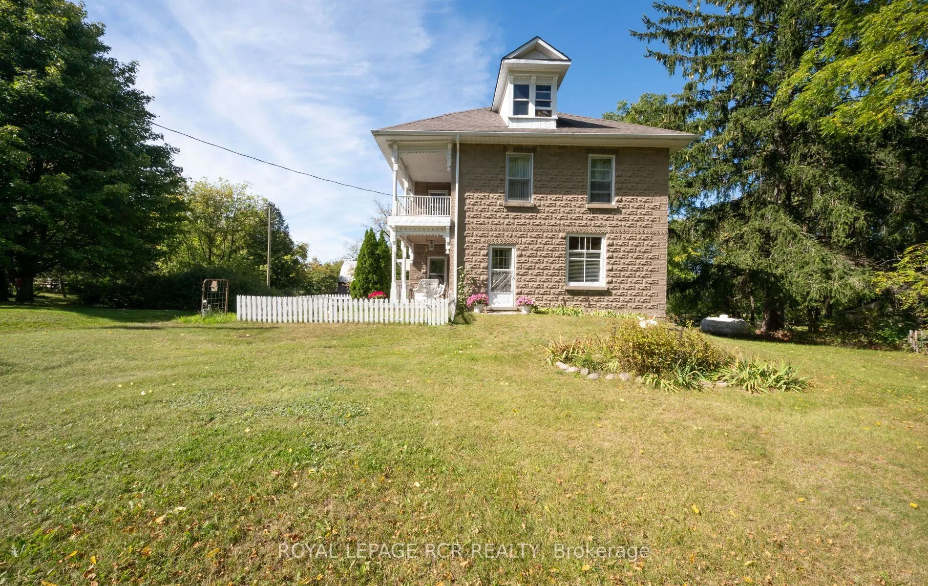 1438 Concession 3 Road