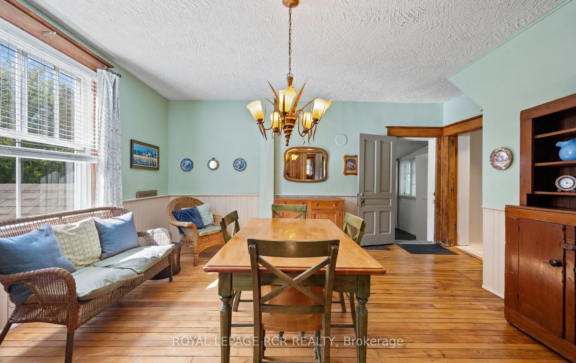 1438 Concession 3 Road