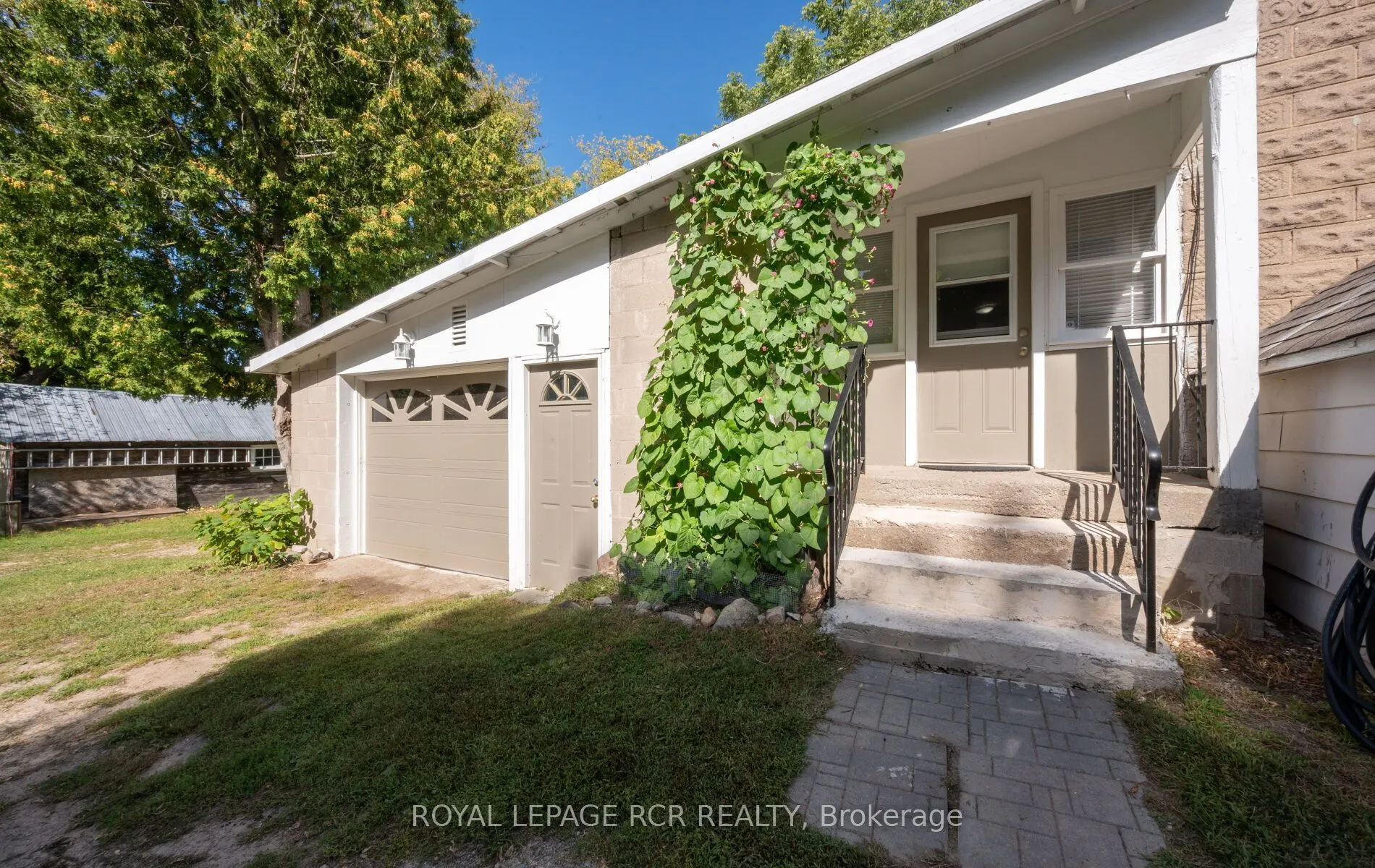1438 Concession 3 Road