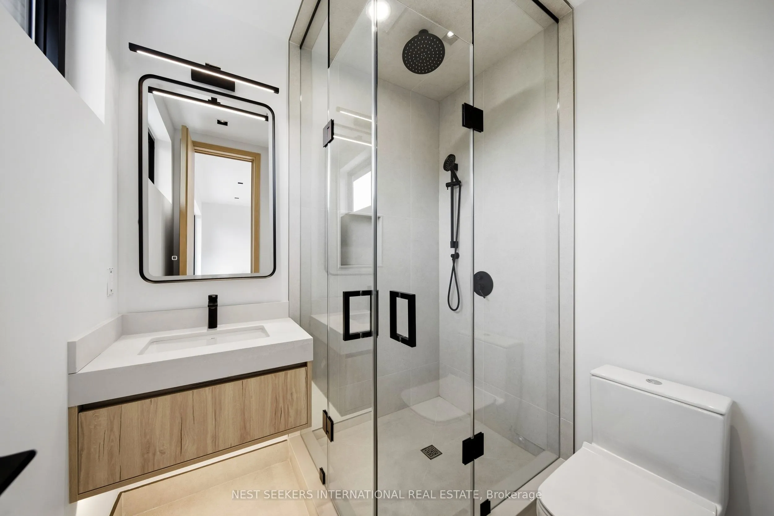 2 Champlain Crescent