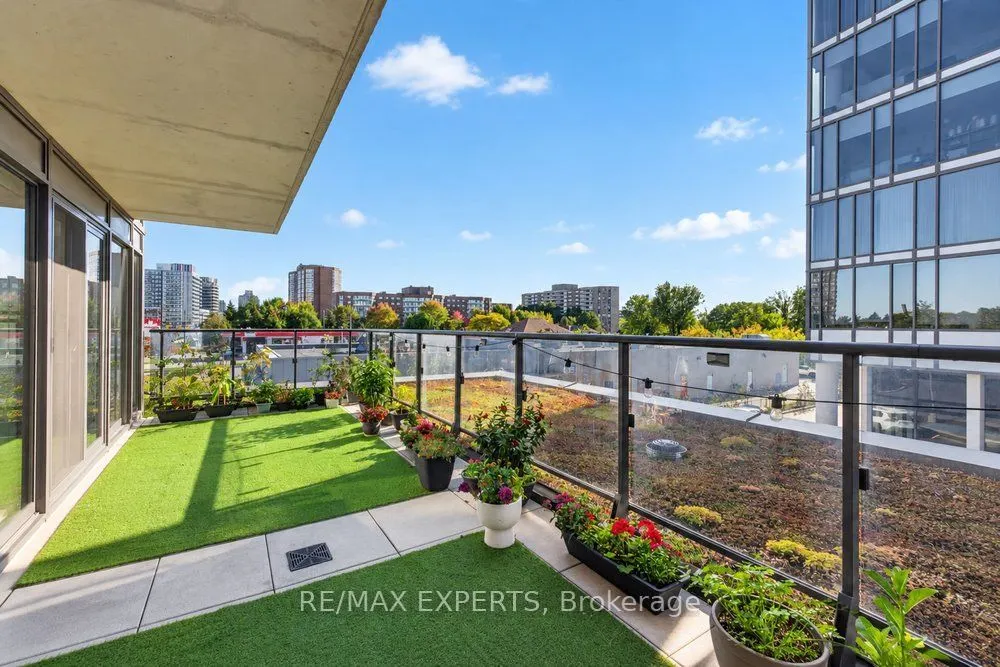 9600 Yonge Street #208B