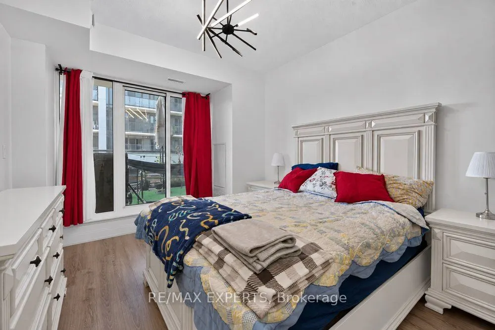 9600 Yonge Street #208B