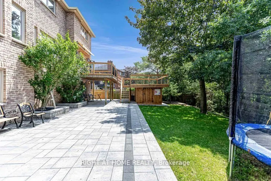 35 Harmony Hill Crescent