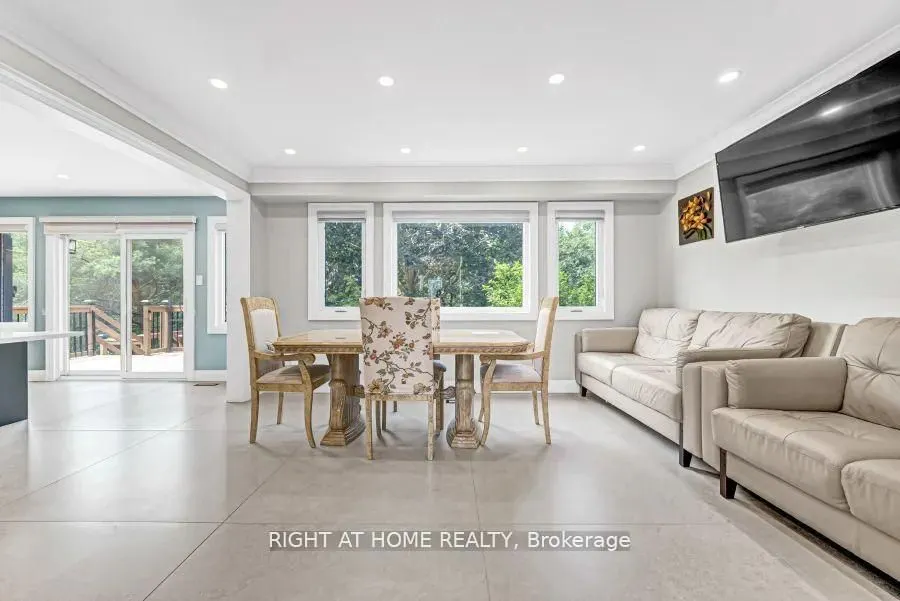 35 Harmony Hill Crescent