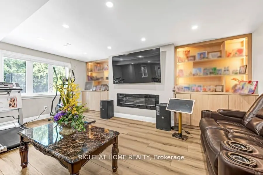 35 Harmony Hill Crescent