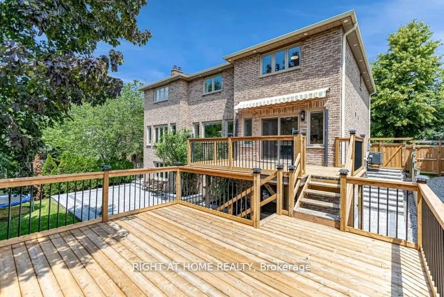 35 Harmony Hill Crescent