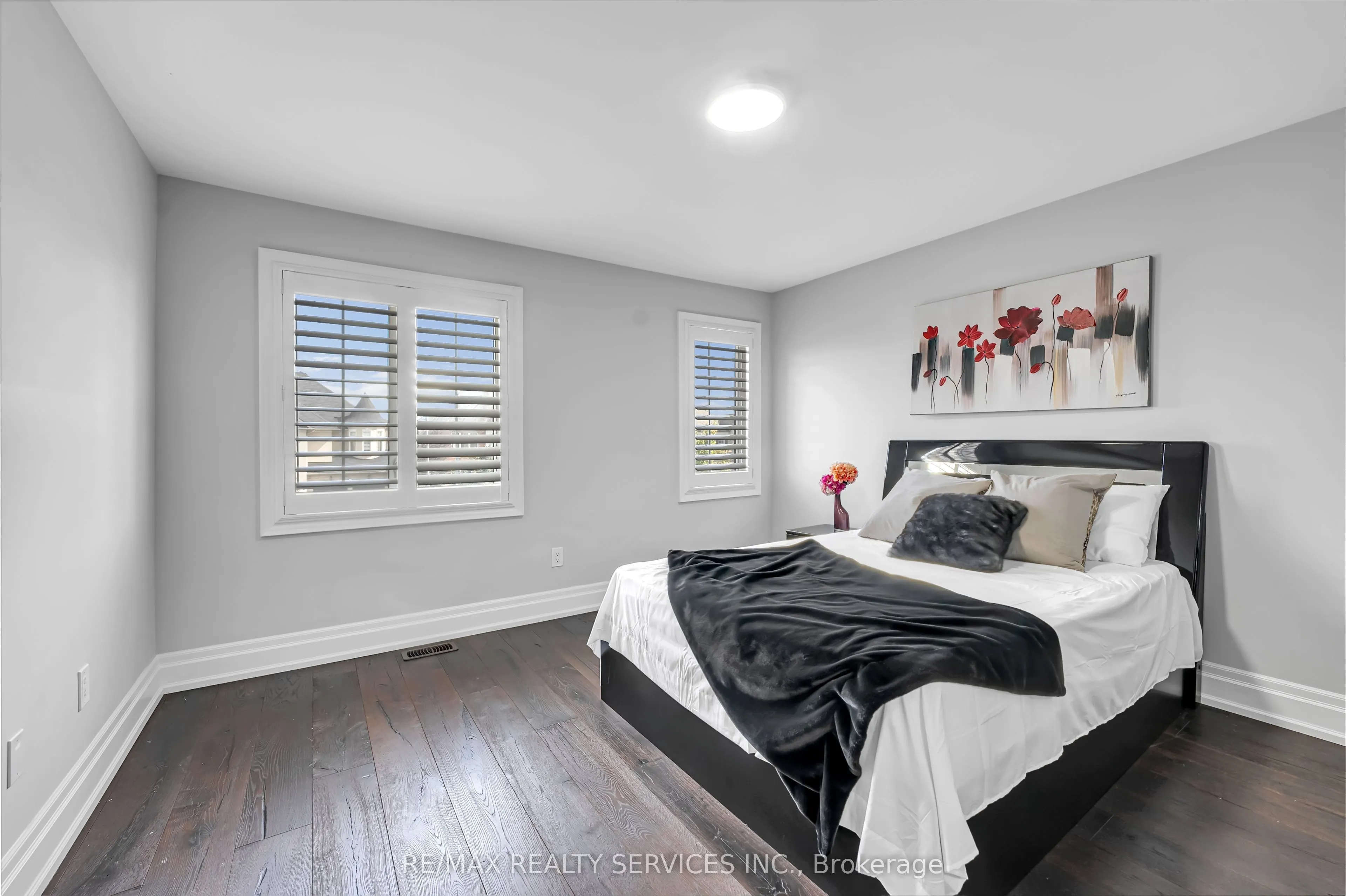 22 Giant Cedars Court