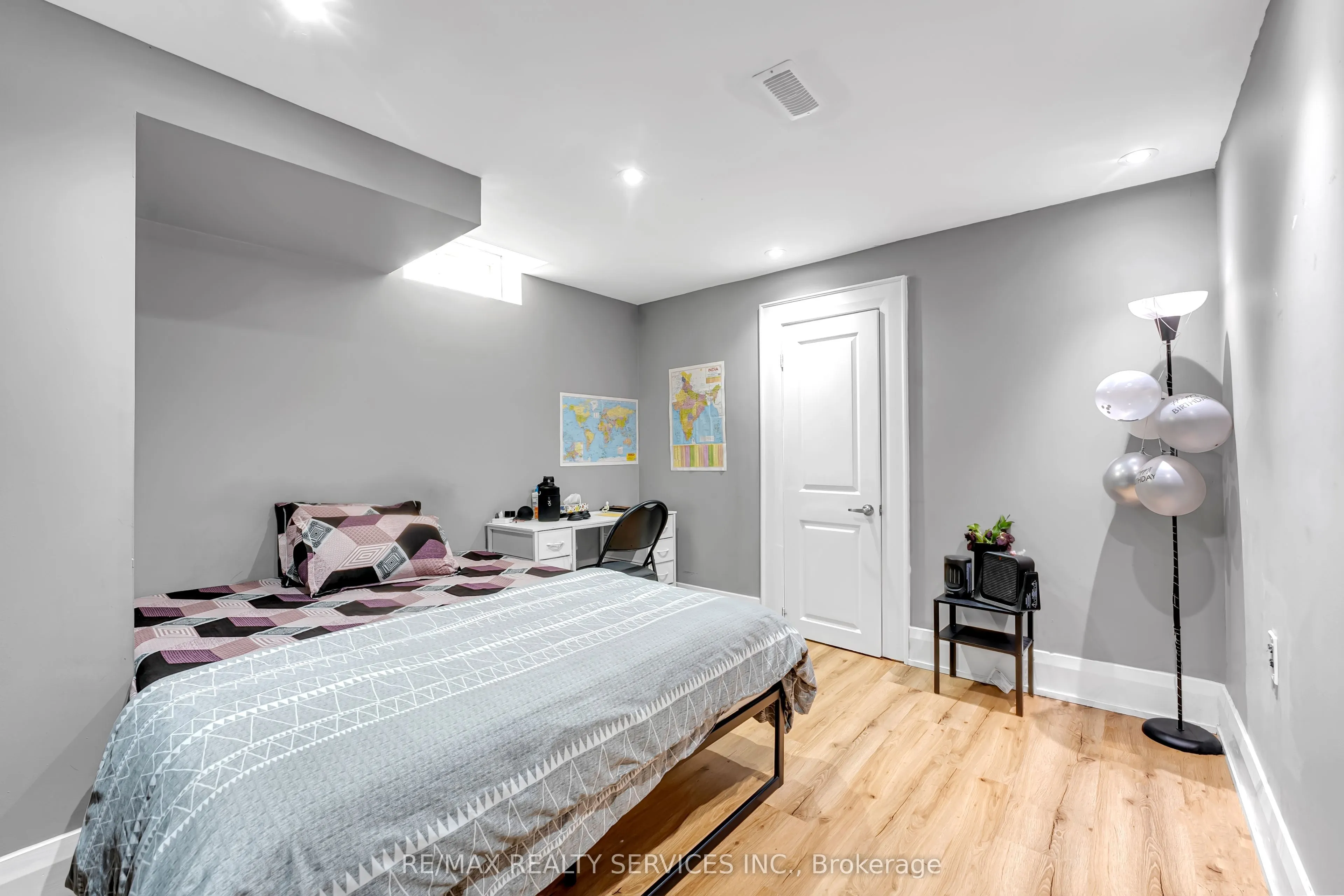 22 Giant Cedars Court
