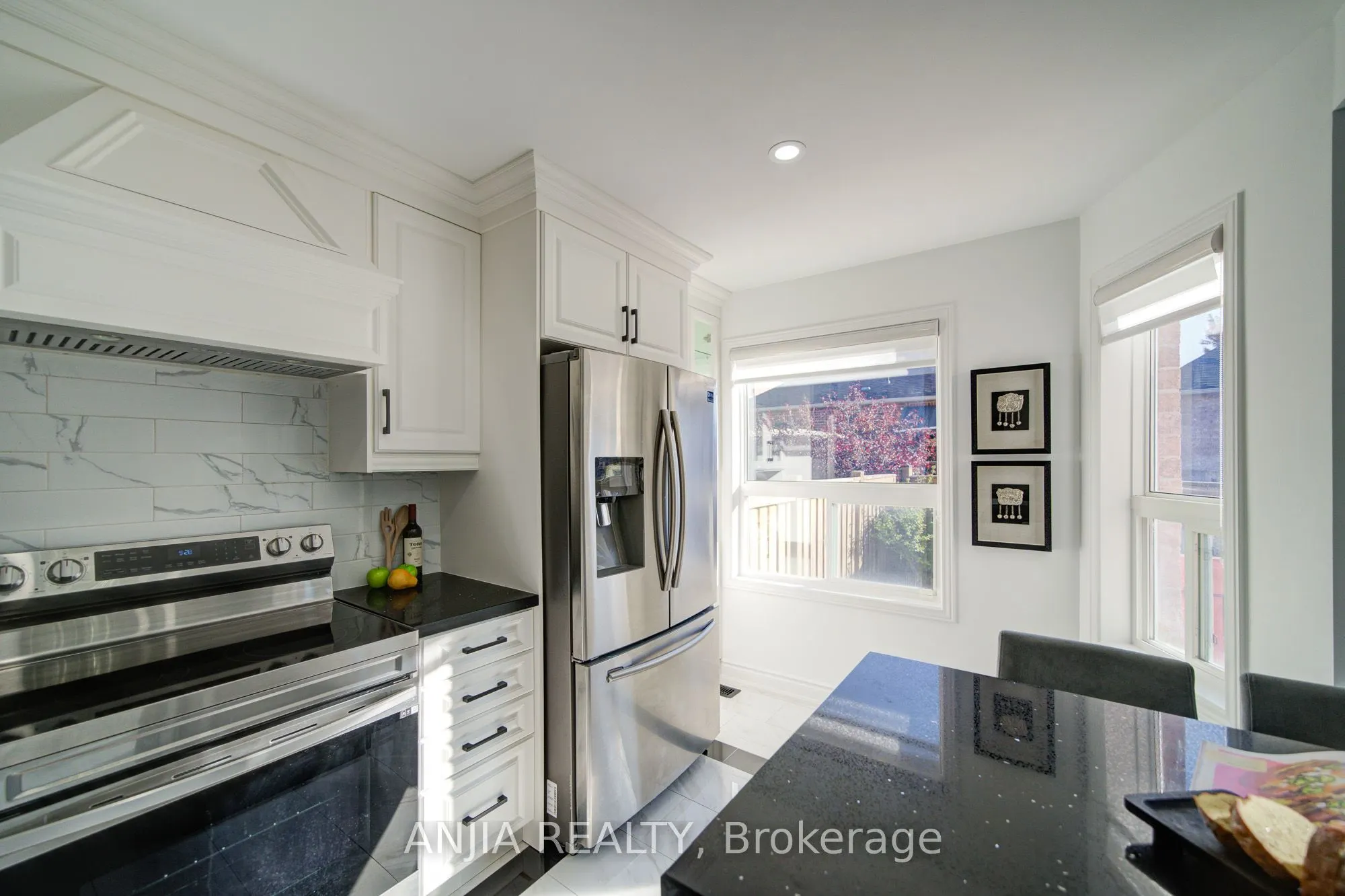 28 Grandwood Avenue