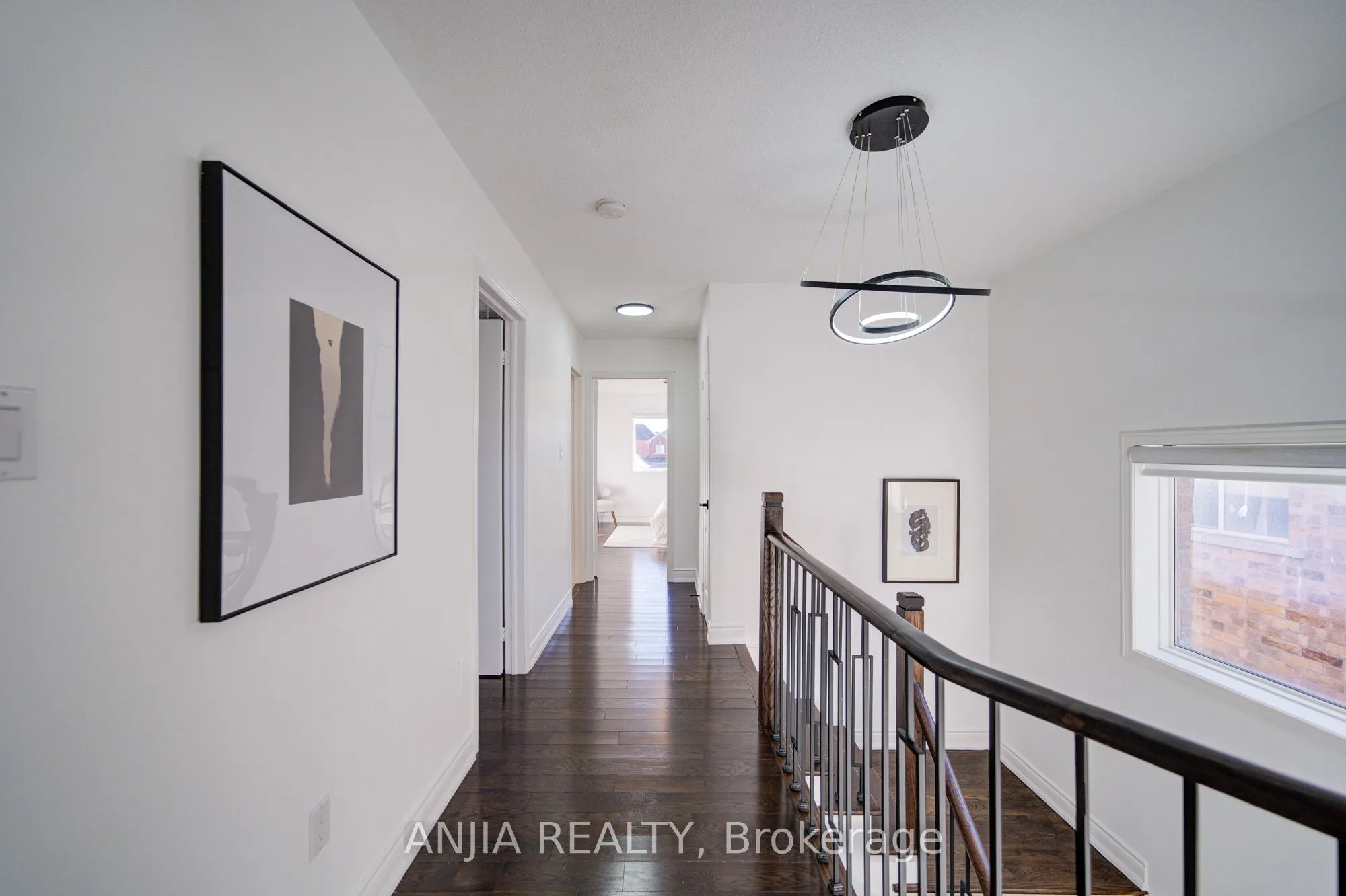 28 Grandwood Avenue
