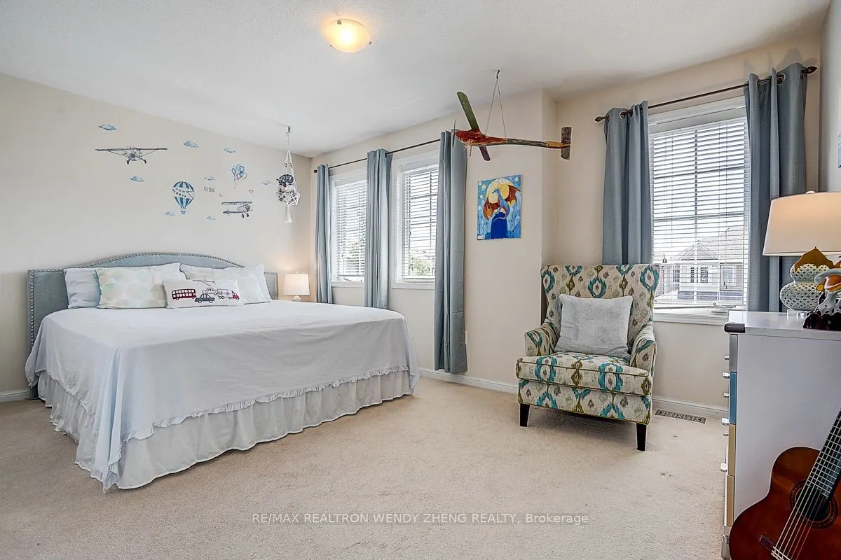 10 Collie Crescent