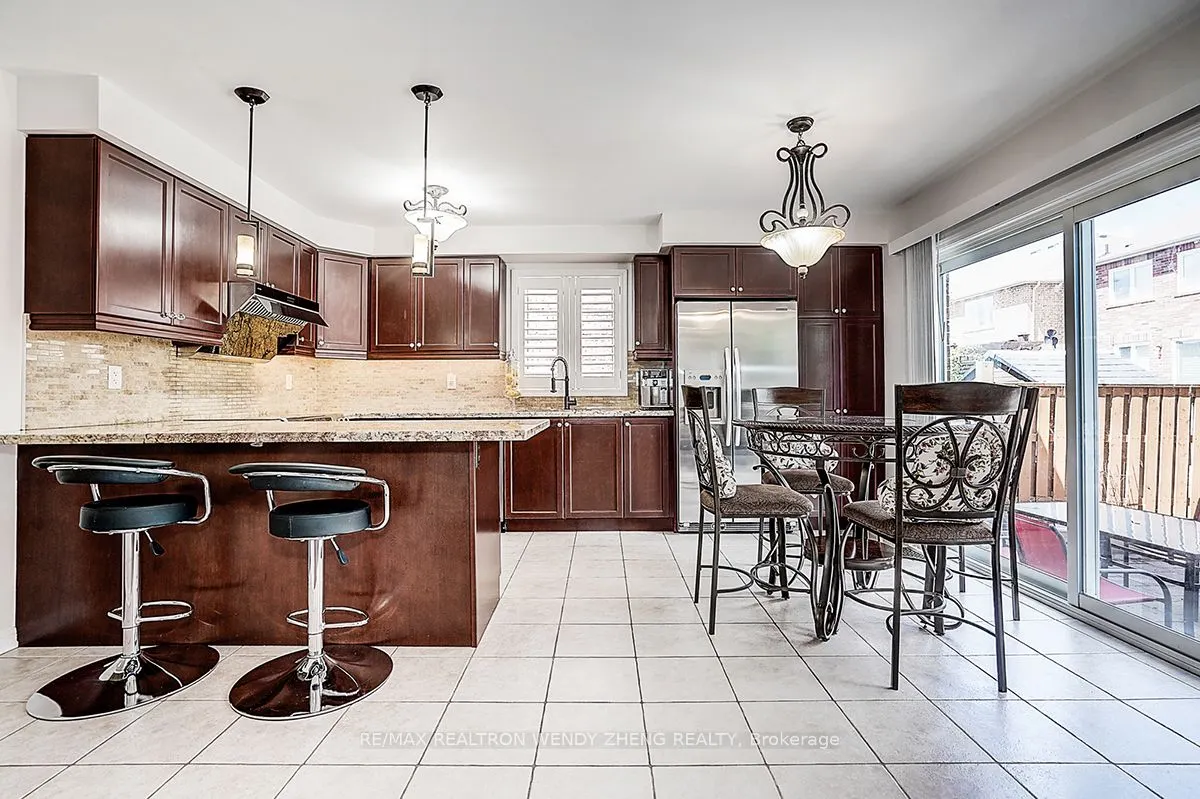 10 Collie Crescent