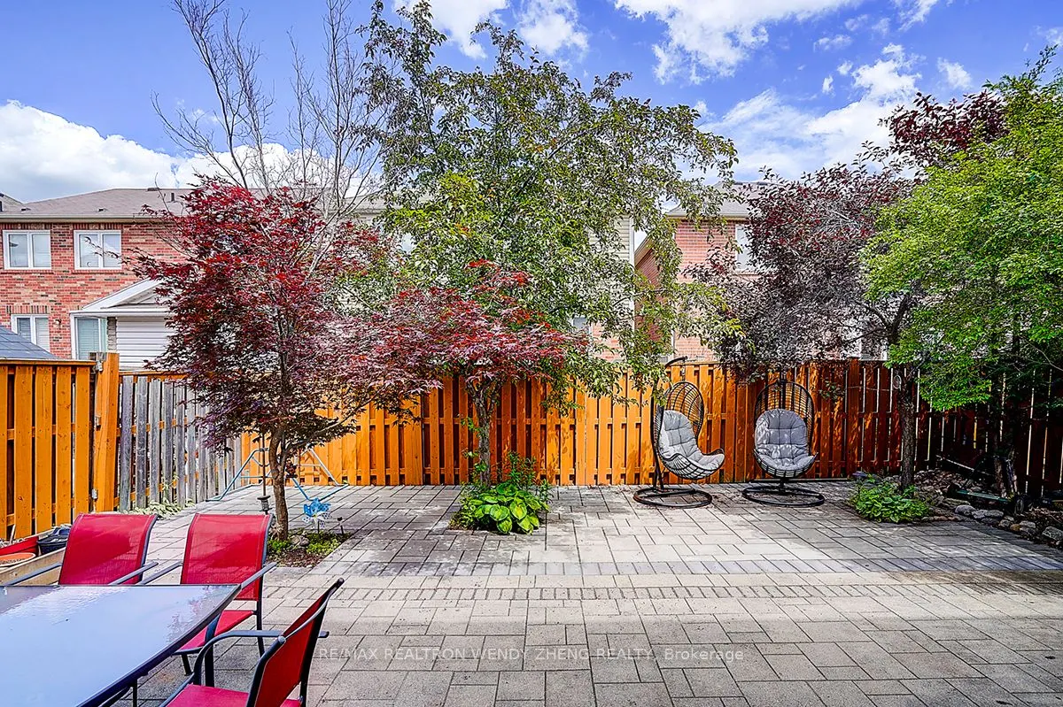 10 Collie Crescent