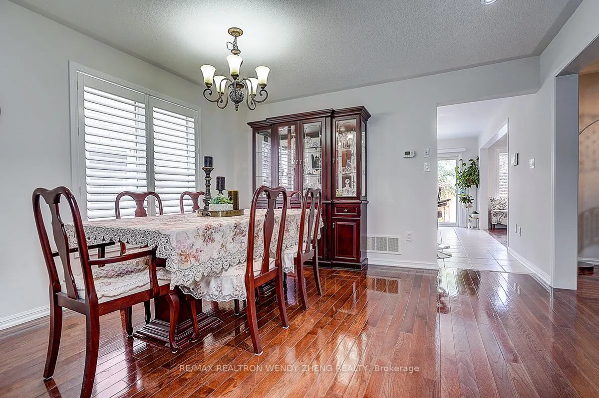 10 Collie Crescent
