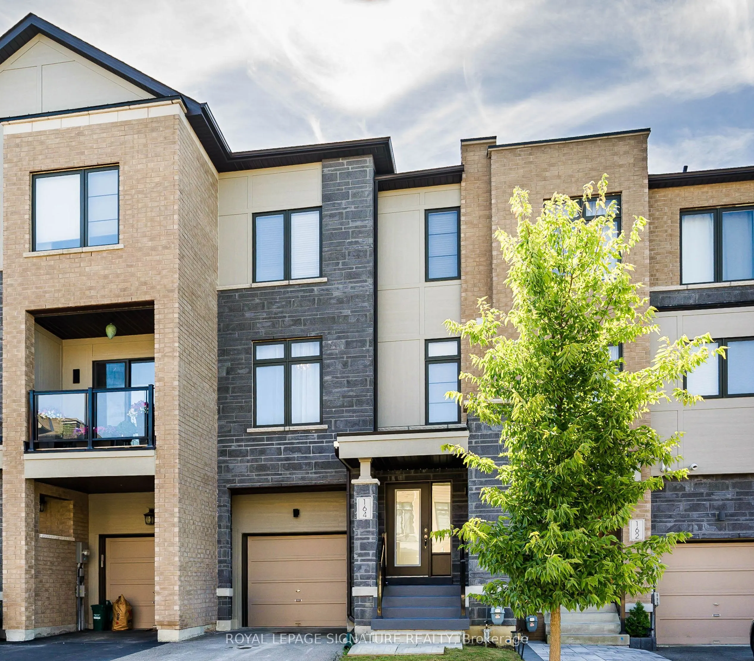 164 Tango Crescent