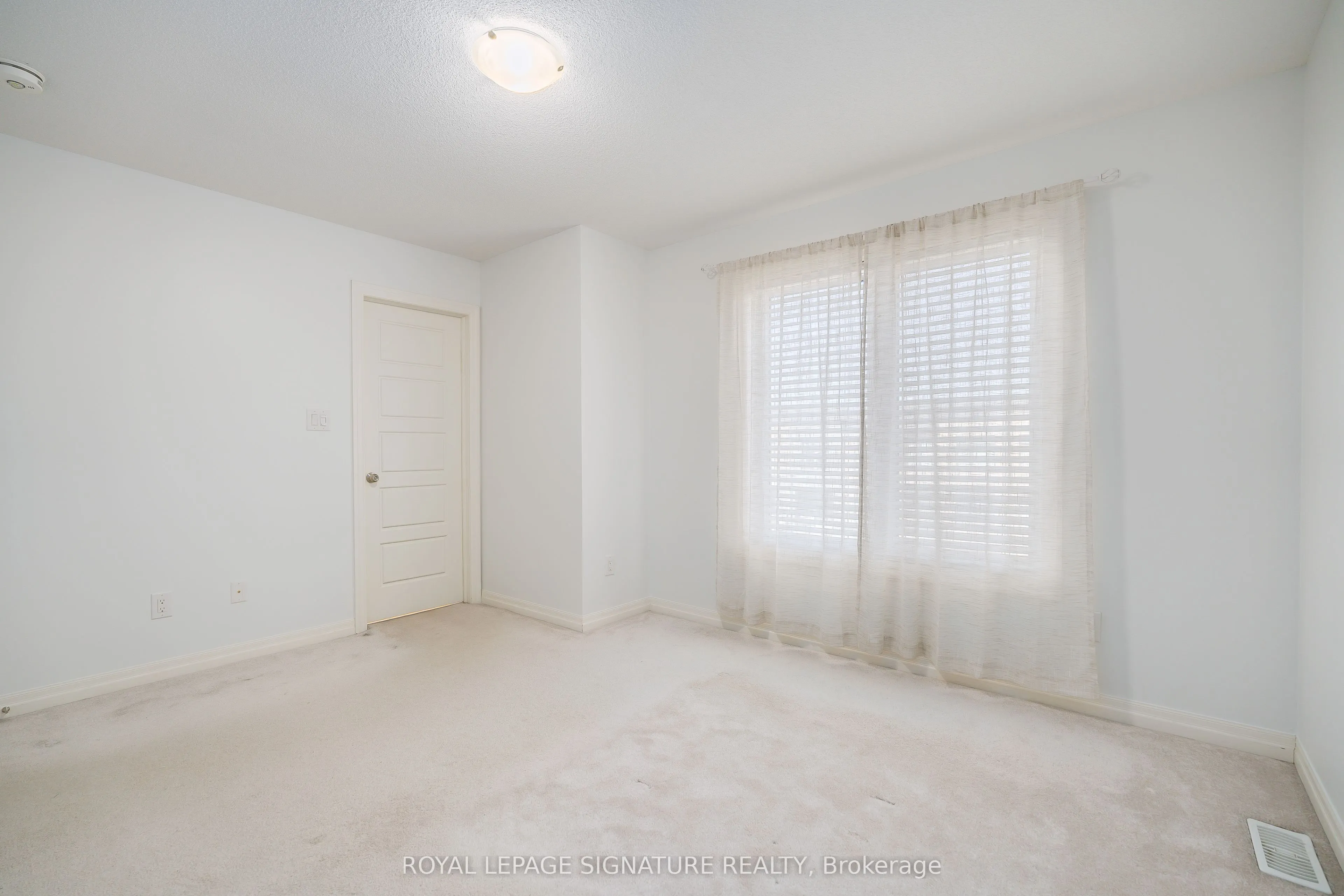 164 Tango Crescent