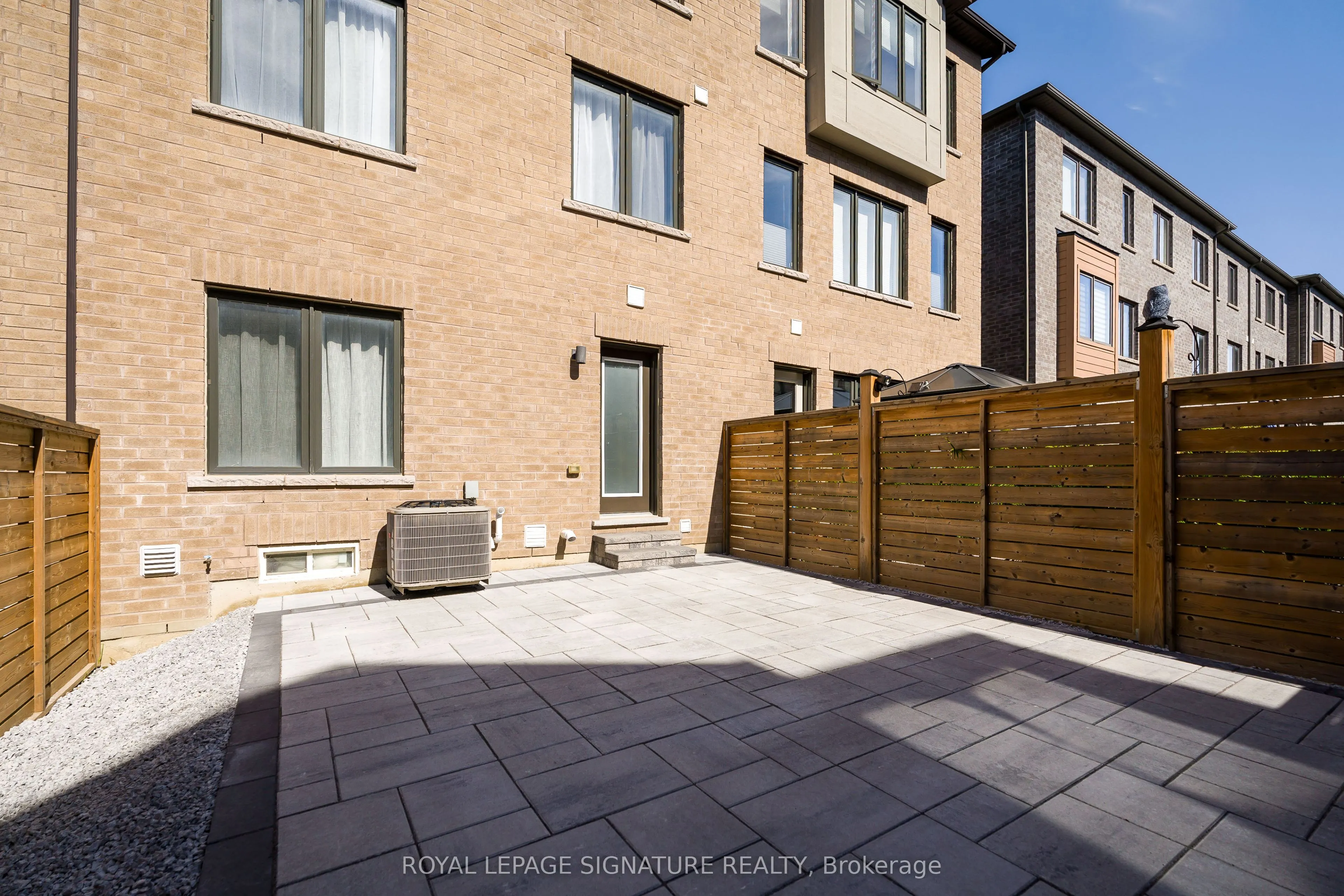 164 Tango Crescent