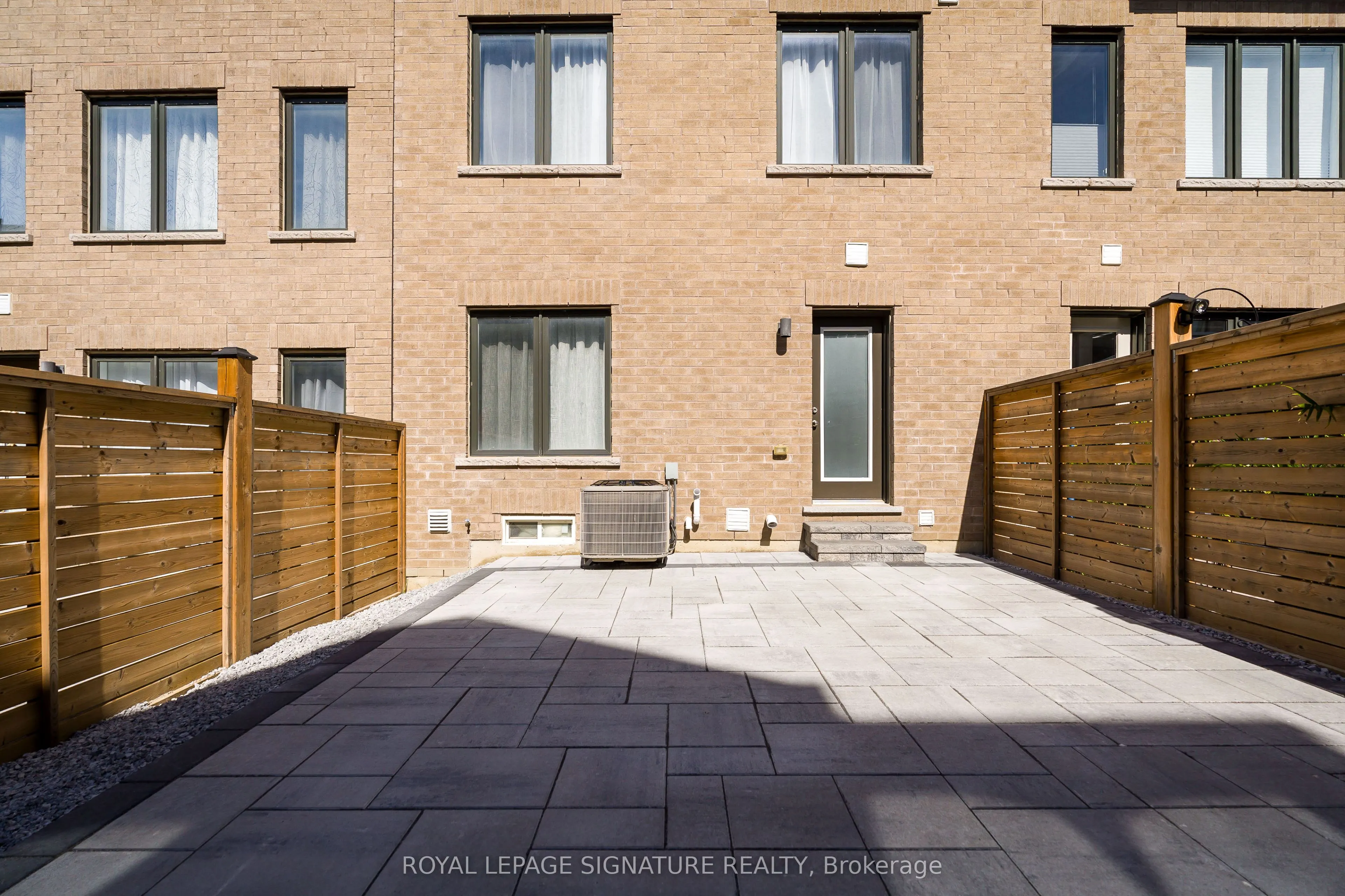 164 Tango Crescent