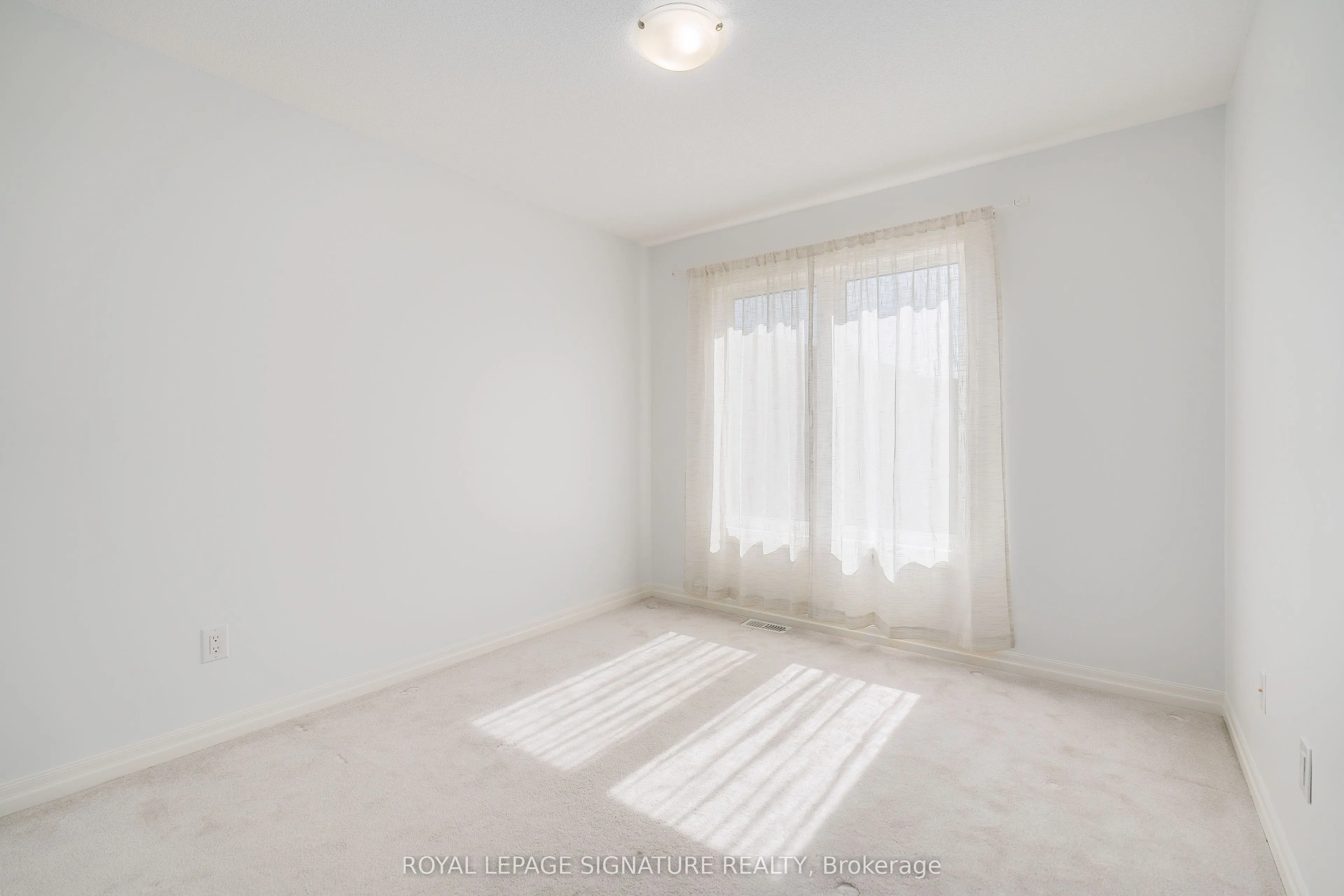 164 Tango Crescent